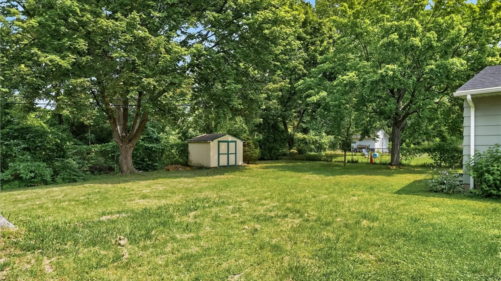 Property at 66 Dohrcrest Dr, Greece, NY 14612 9
