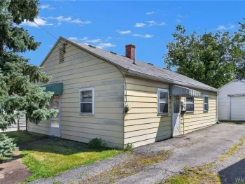 Property at 93 Hillcrest Road, Tonawanda, NY 14150