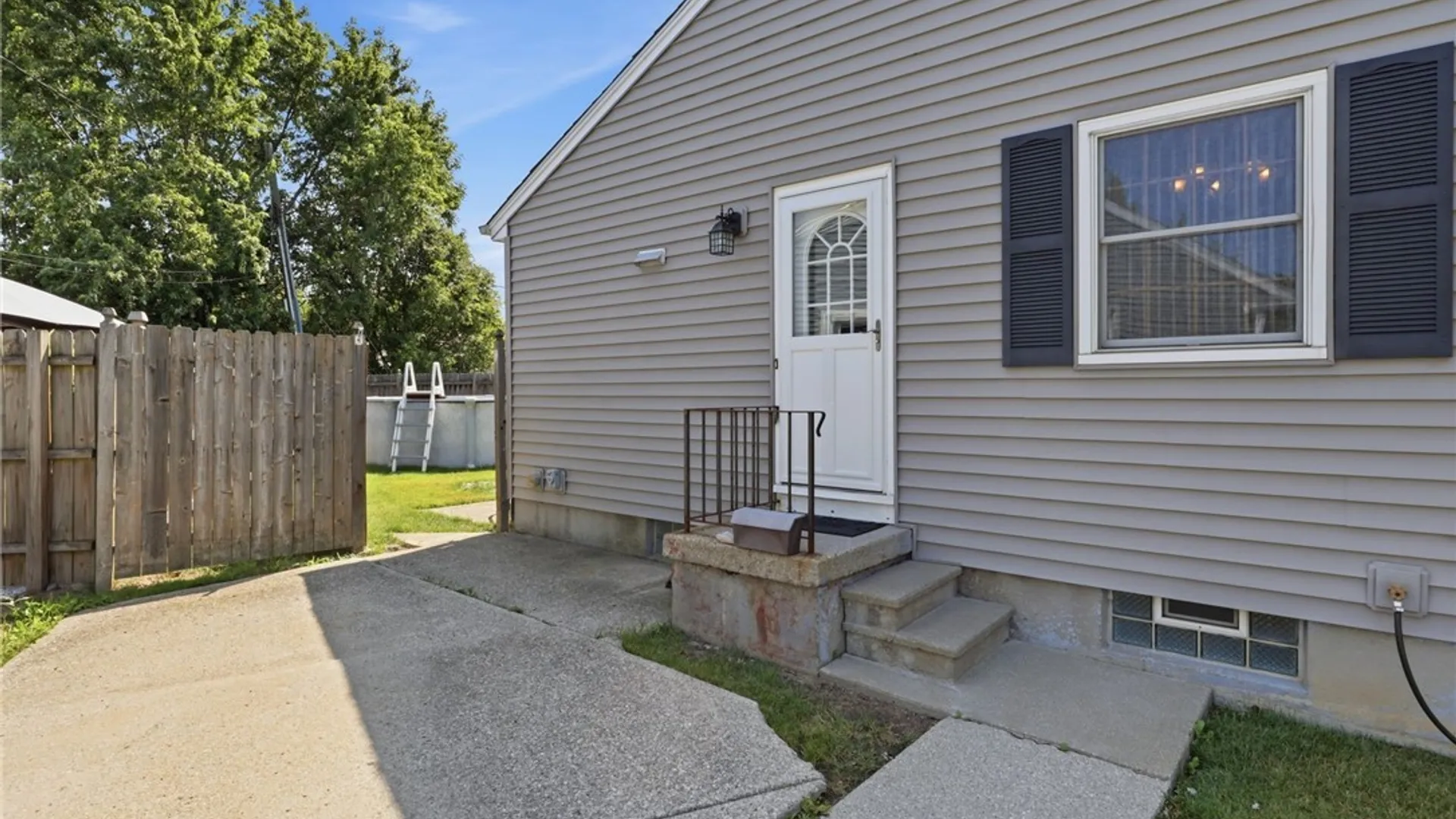 Property at 33 Pilgrim Road, Tonawanda, NY 14150 33