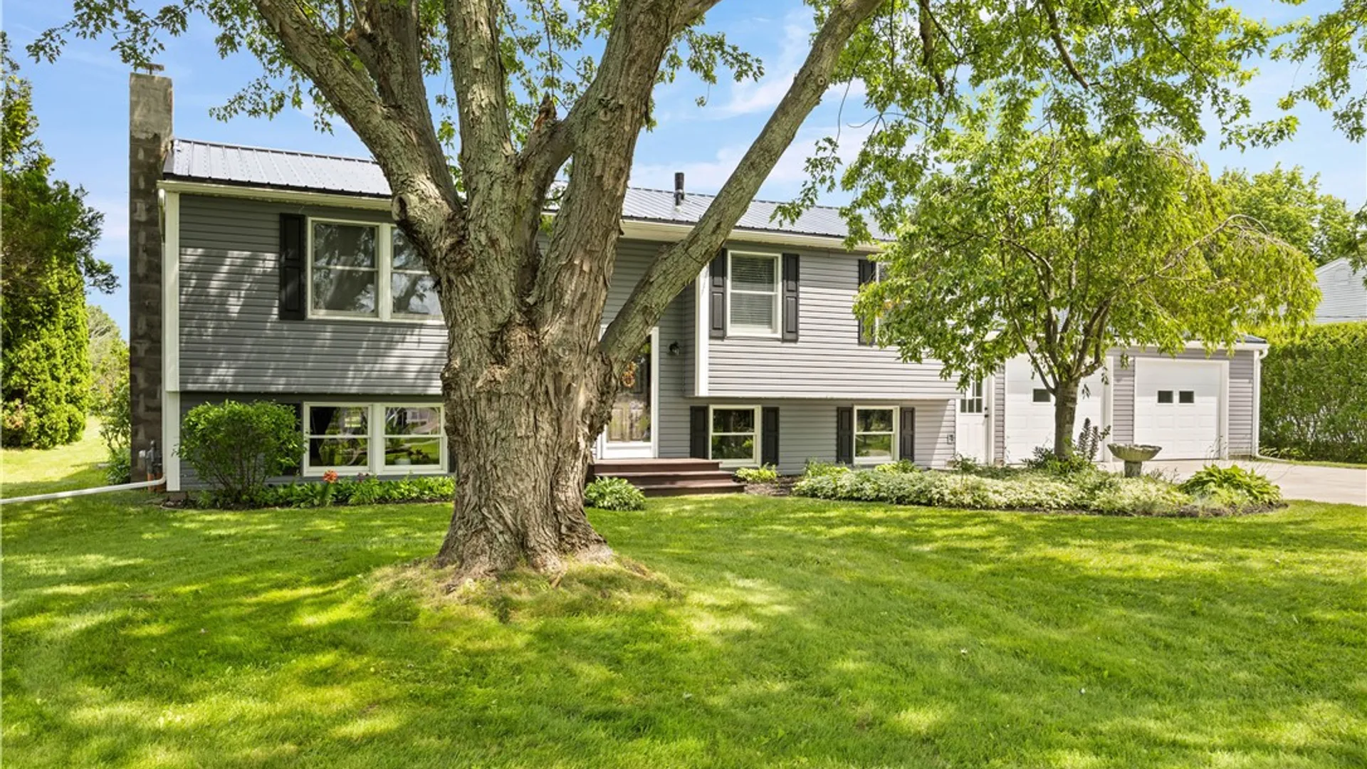 Property at 292 Collamer Road, Parma, NY 14468 3