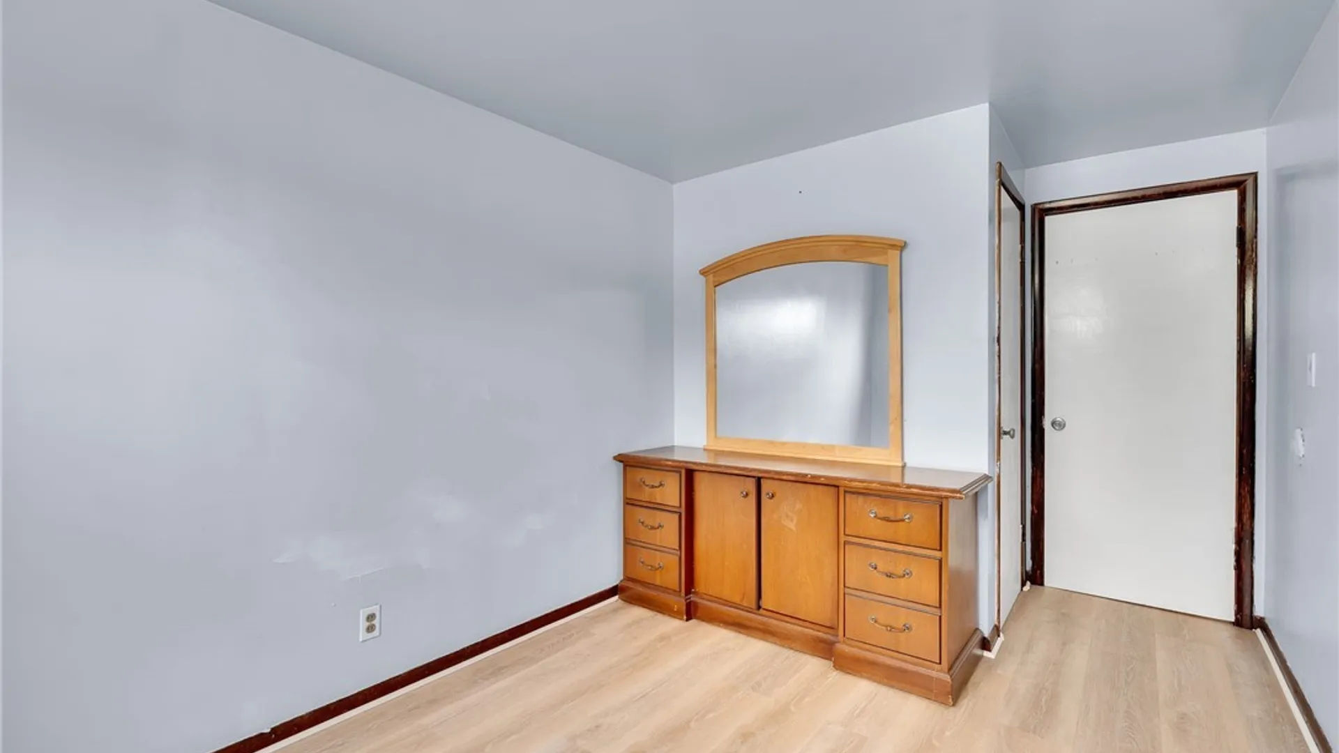 Property at 1294 George Urban Boulevard, Cheektowaga, NY 14225 16