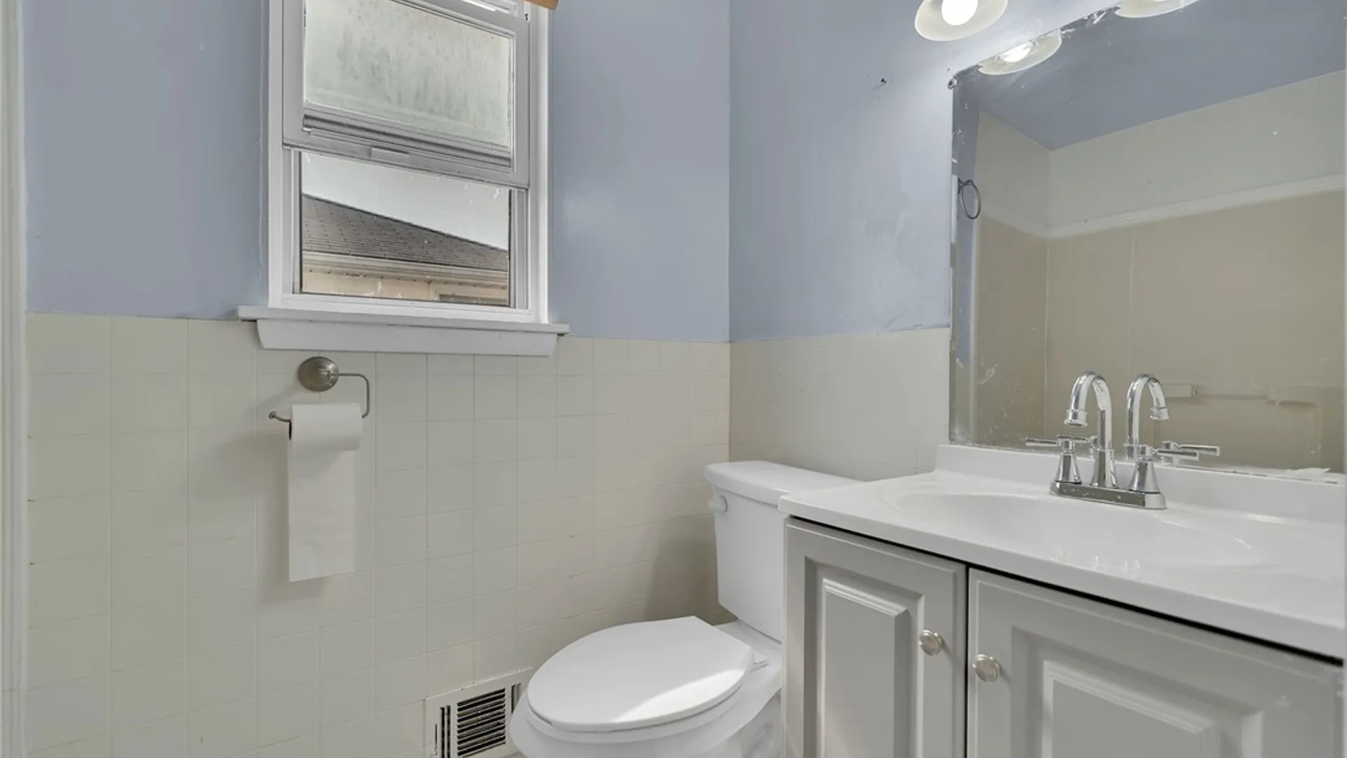 Property at 1294 George Urban Boulevard, Cheektowaga, NY 14225 21