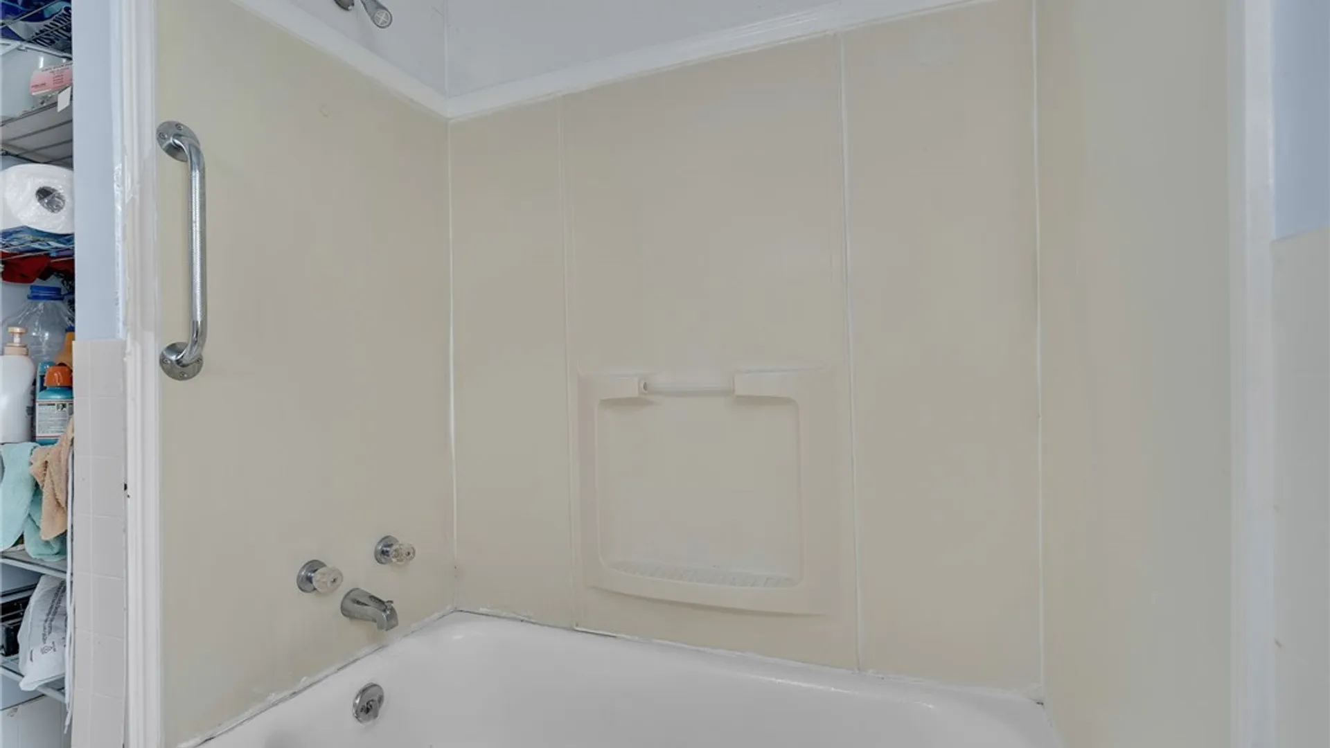 Property at 1294 George Urban Boulevard, Cheektowaga, NY 14225 23