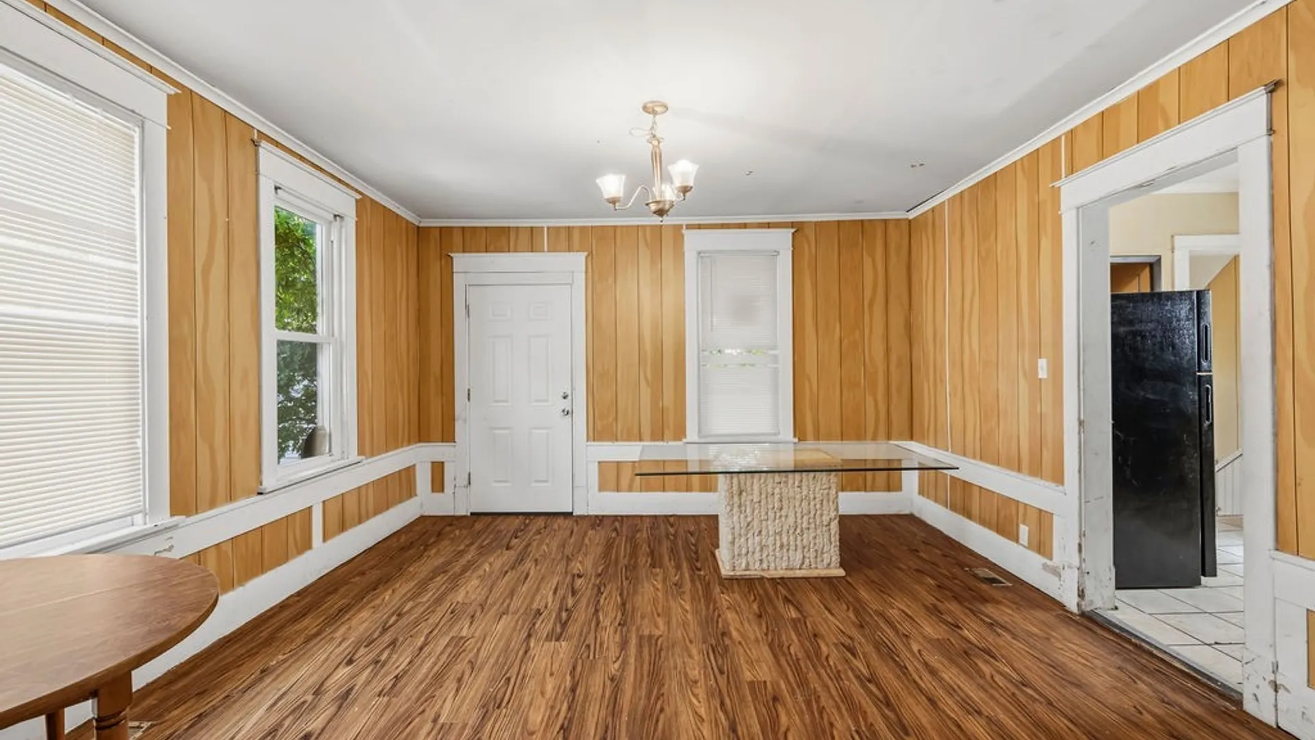 Property at 15 W Northrup Place, Buffalo, NY 14214 7