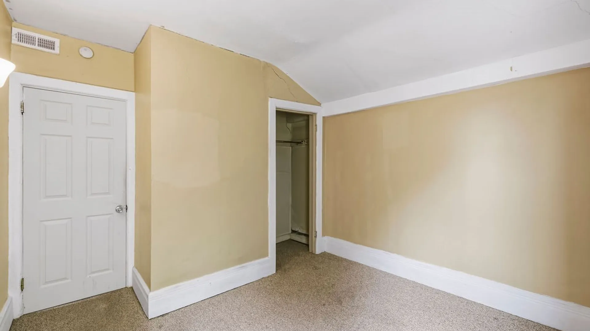 Property at 15 W Northrup Place, Buffalo, NY 14214 20