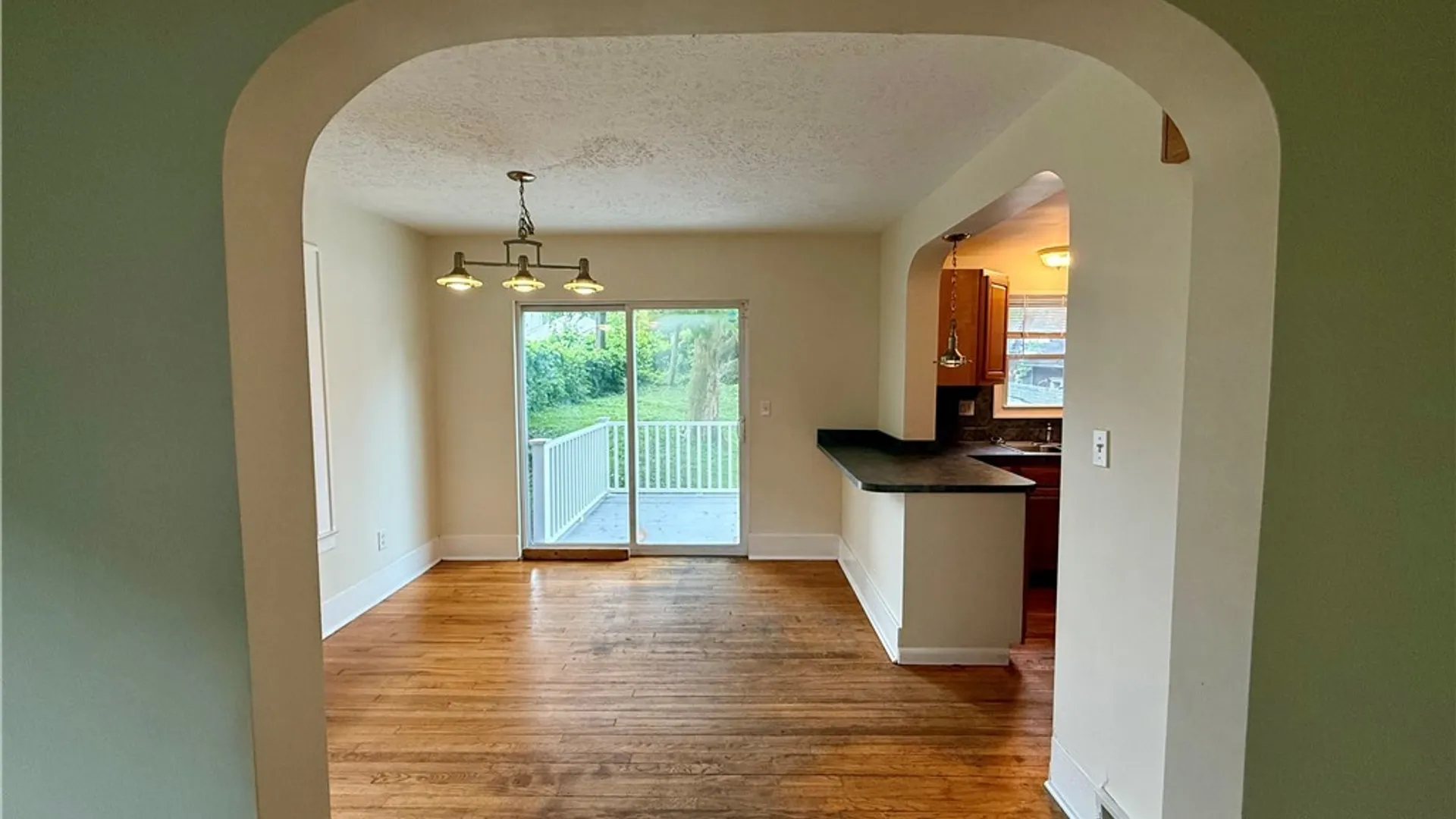 Property at 413 S Midler Avenue, Syracuse, NY 13206 9