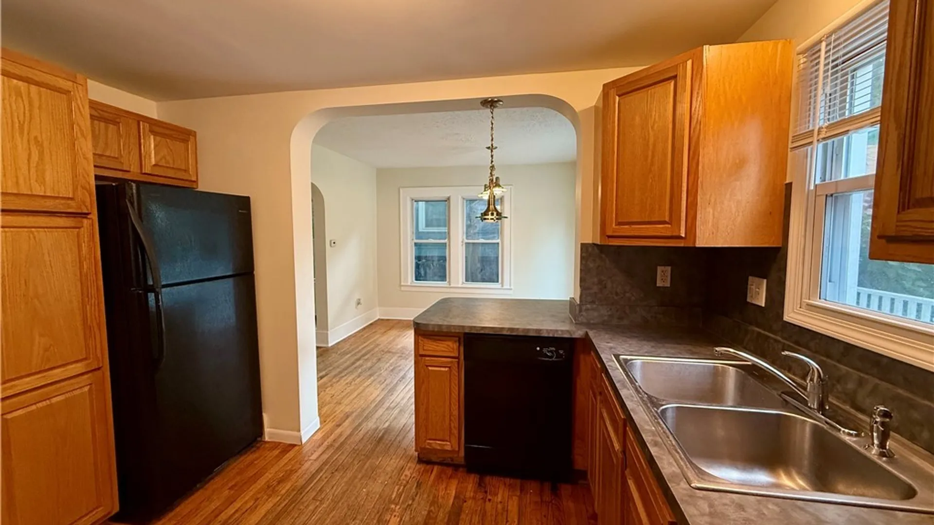 Property at 413 S Midler Avenue, Syracuse, NY 13206 14