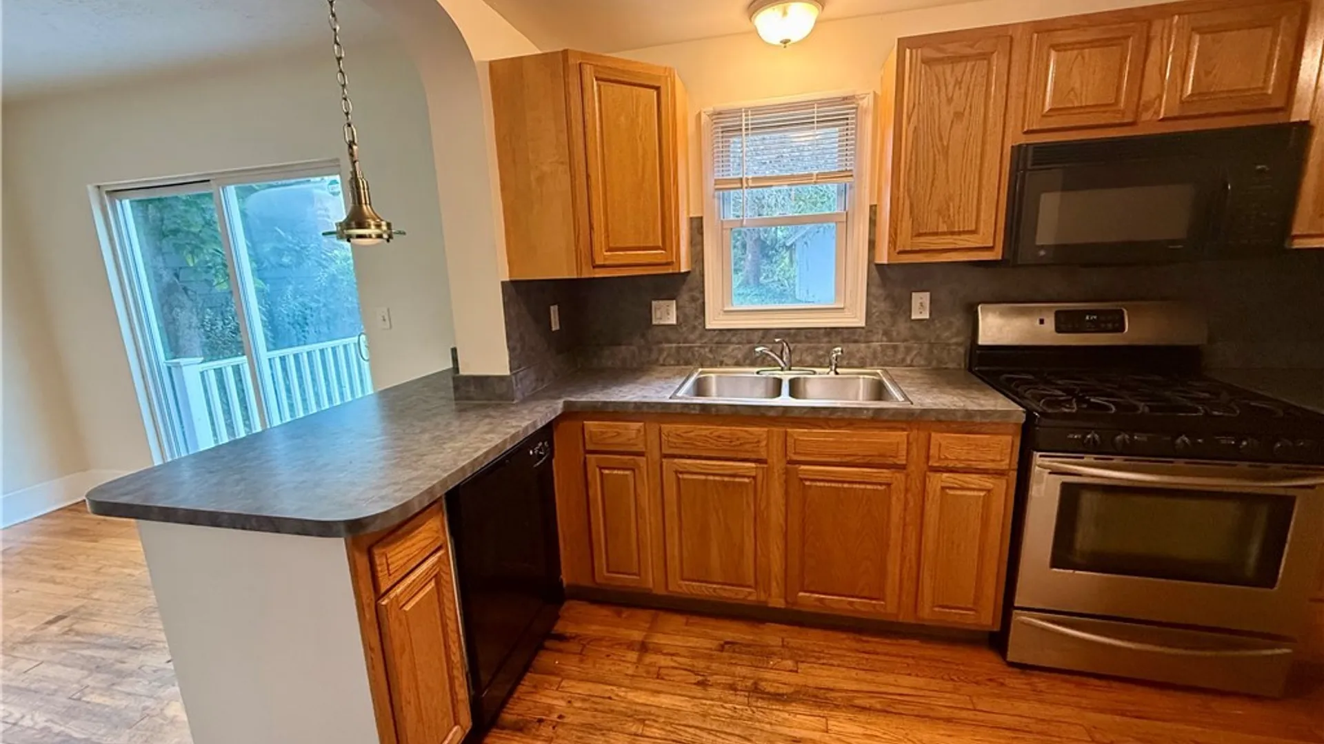 Property at 413 S Midler Avenue, Syracuse, NY 13206 16