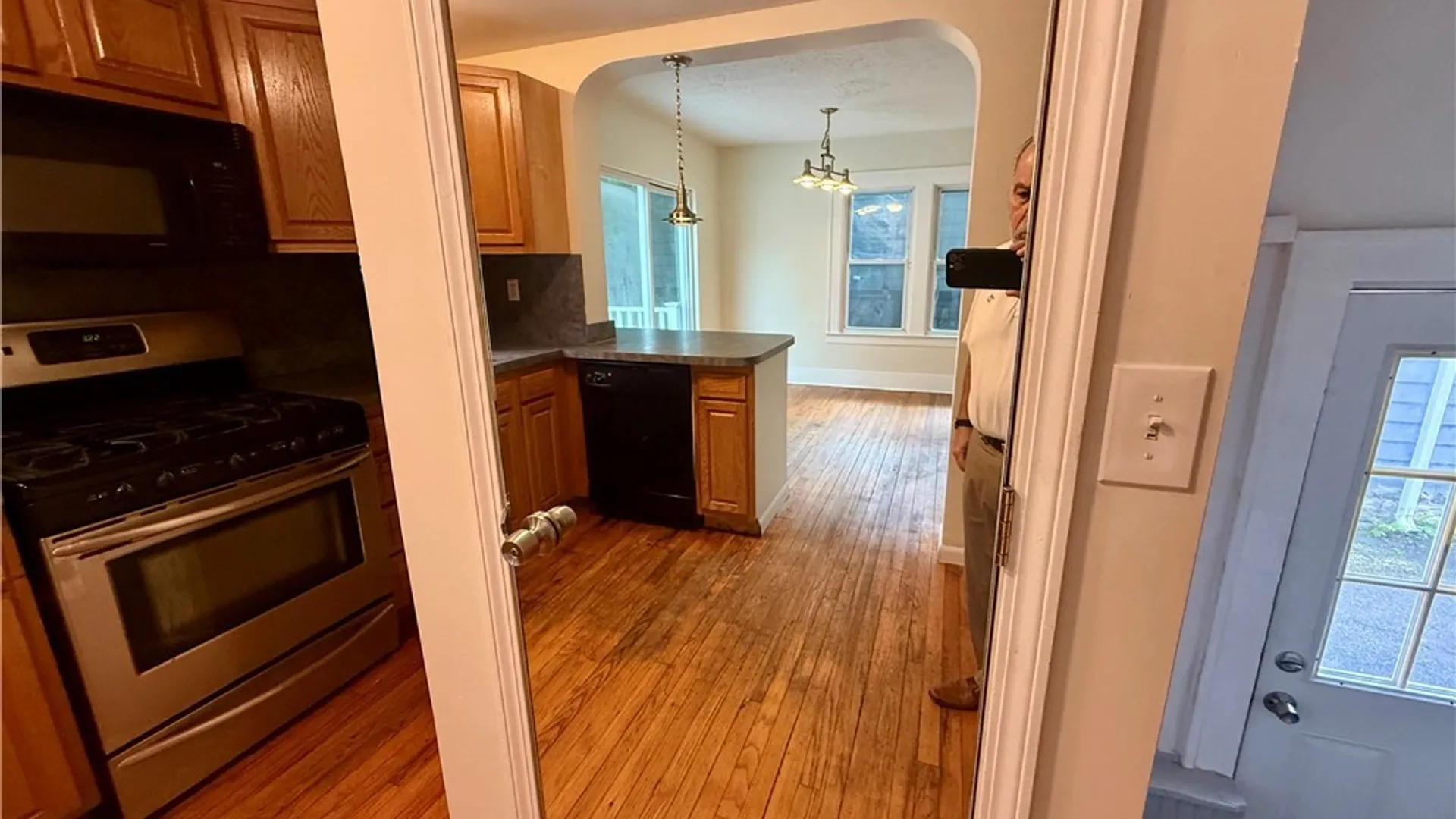 Property at 413 S Midler Avenue, Syracuse, NY 13206 17