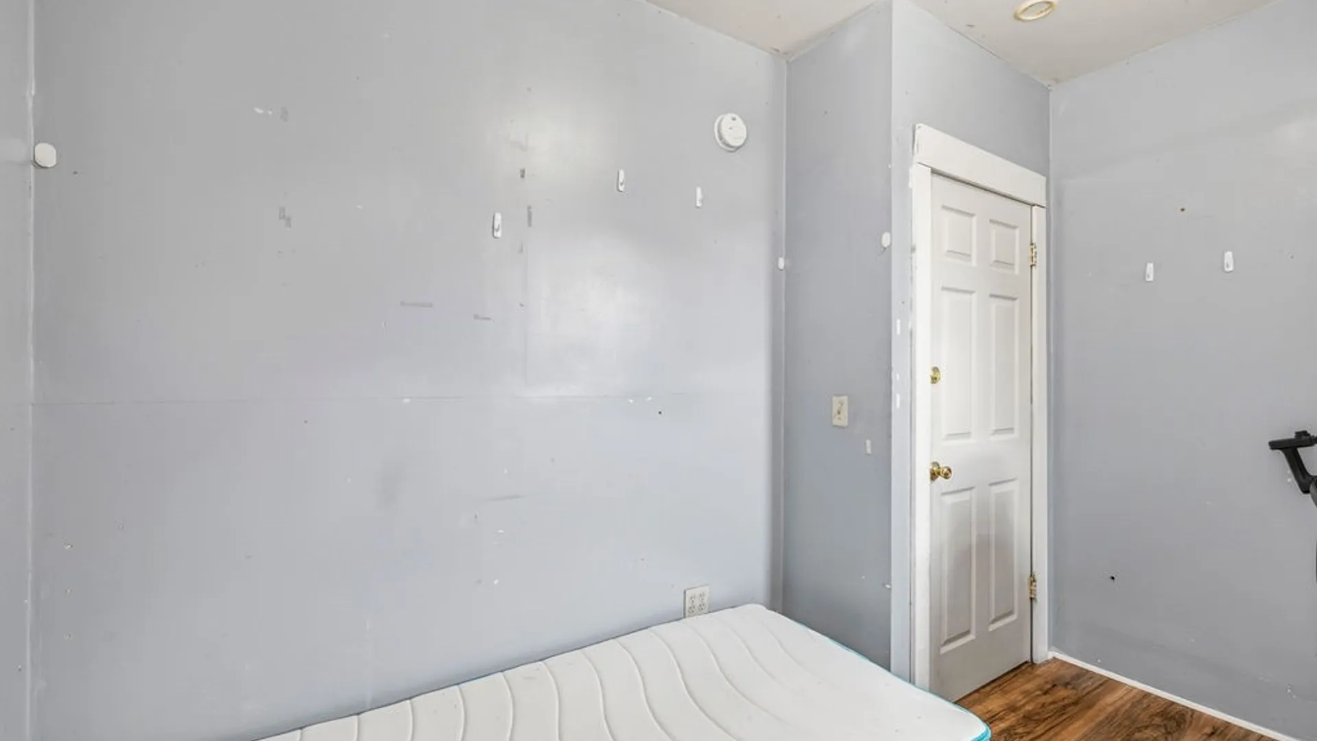 Property at 37 Northrup Place, Buffalo, NY 14214 21