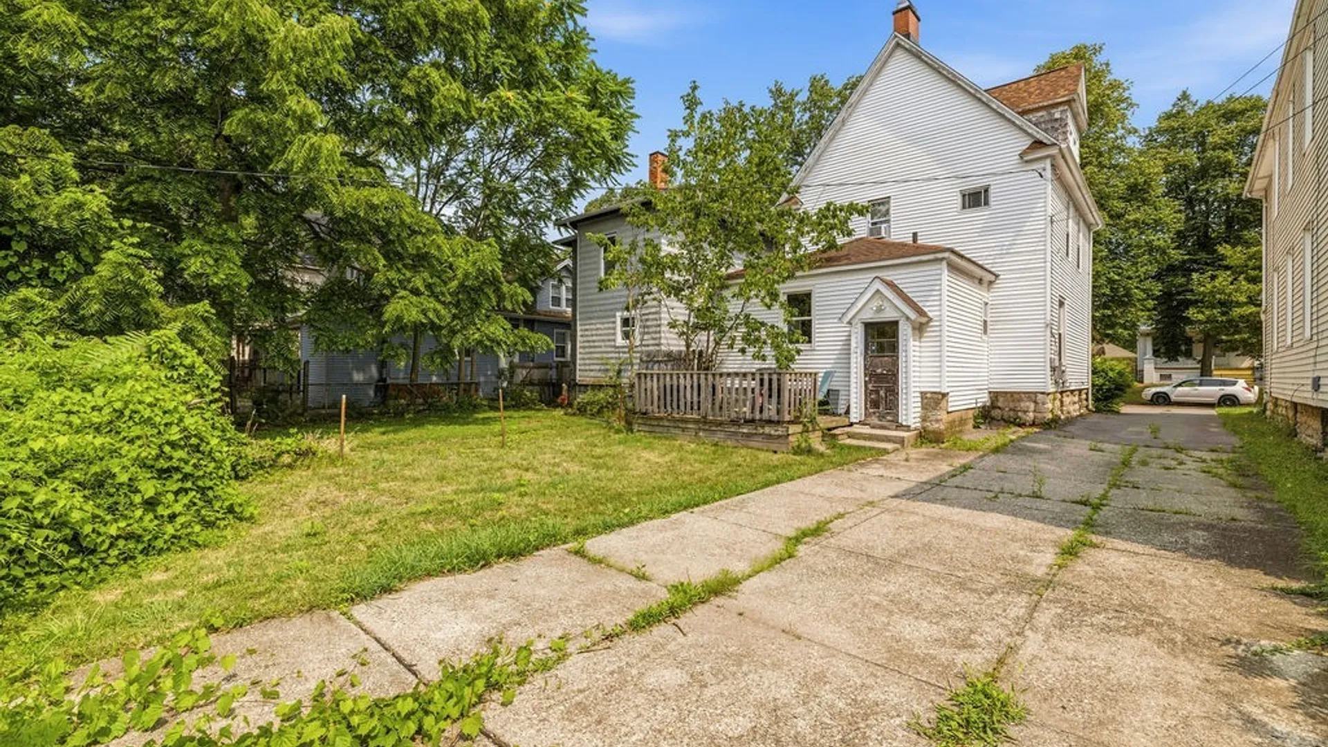 Property at 37 Northrup Place, Buffalo, NY 14214 26