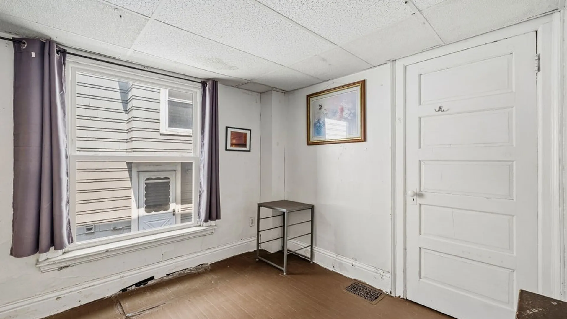 Property at 37 Northrup Place, Buffalo, NY 14214 6