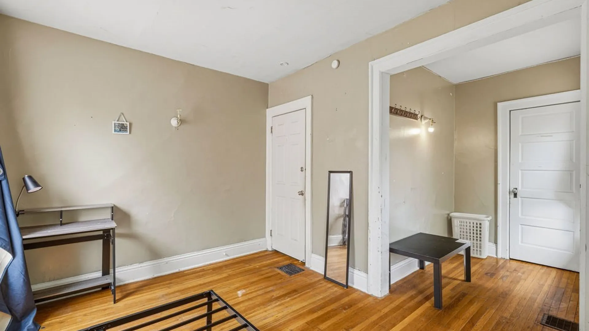 Property at 37 Northrup Place, Buffalo, NY 14214 14