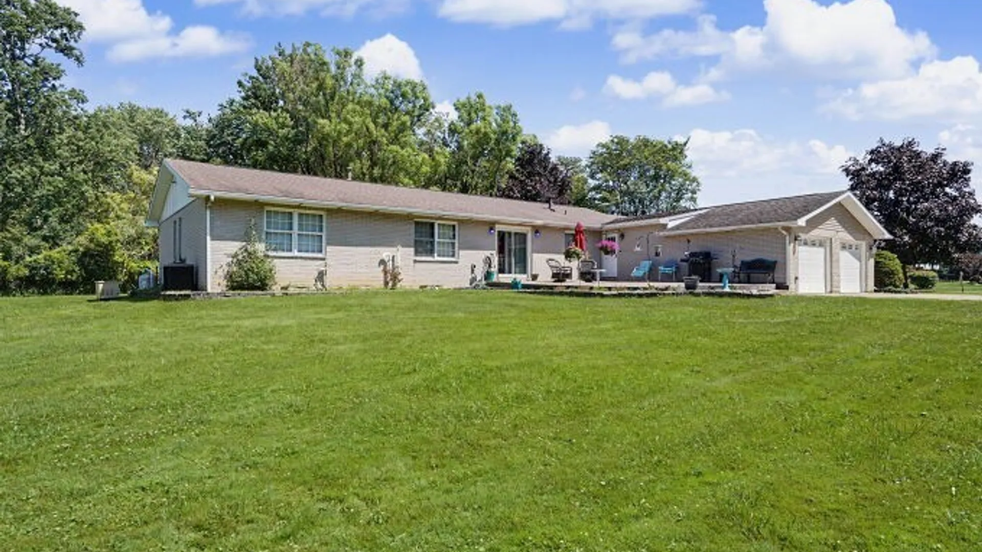 Property at 231 Kinsley Road, Elma, NY 14059 6