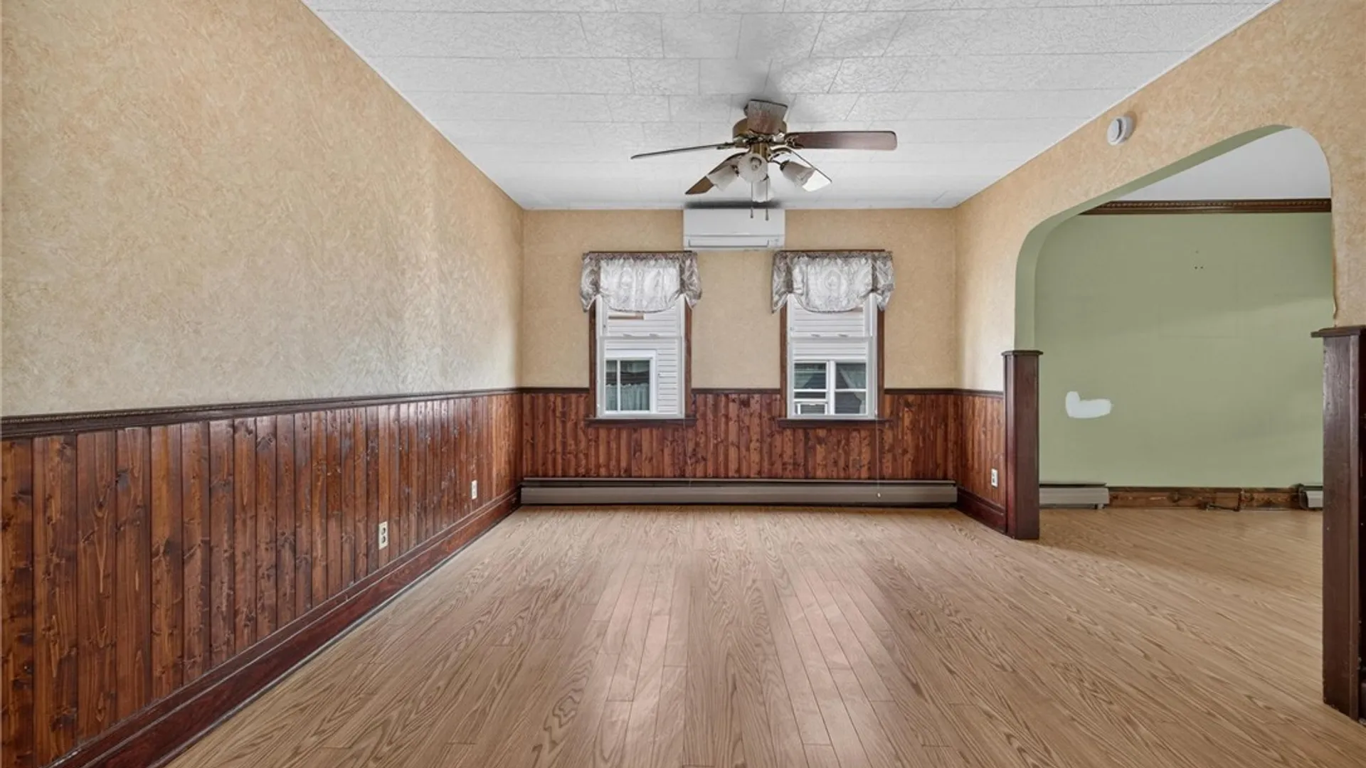 Property at 104 Bellwood Avenue, West Seneca, NY 14224 14