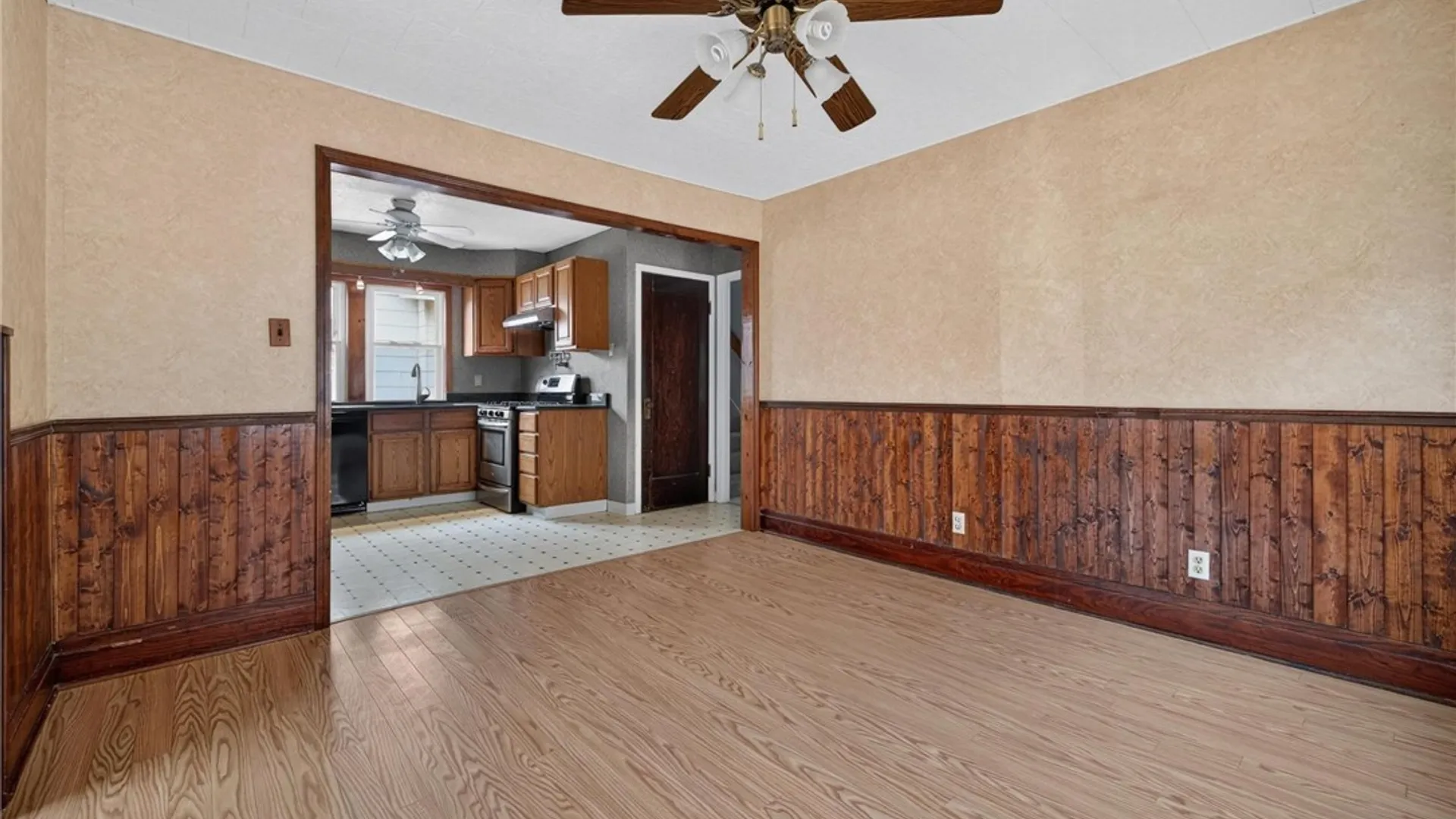 Property at 104 Bellwood Avenue, West Seneca, NY 14224 16
