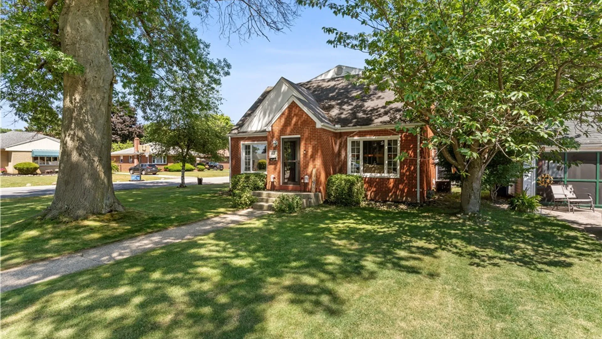 Property at 117 Emerald Drive, West Seneca, NY 14224 3