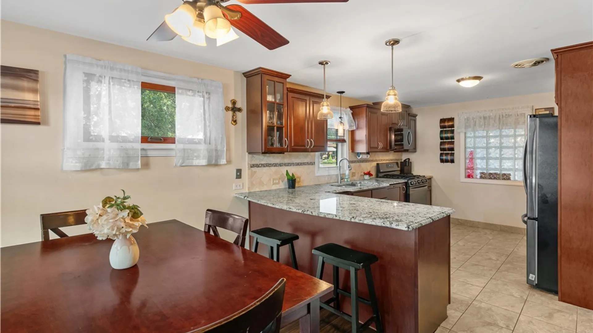 Property at 117 Emerald Drive, West Seneca, NY 14224 7
