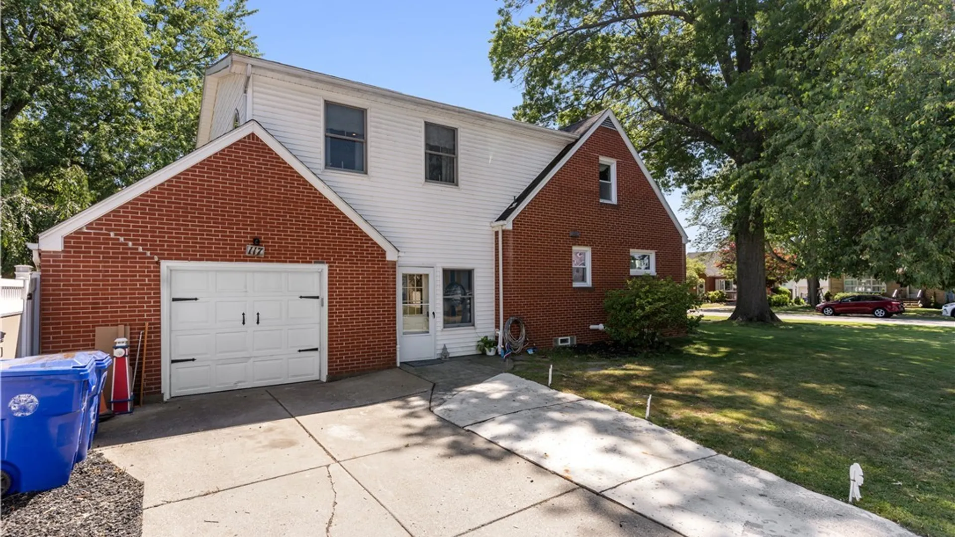 Property at 117 Emerald Drive, West Seneca, NY 14224 36