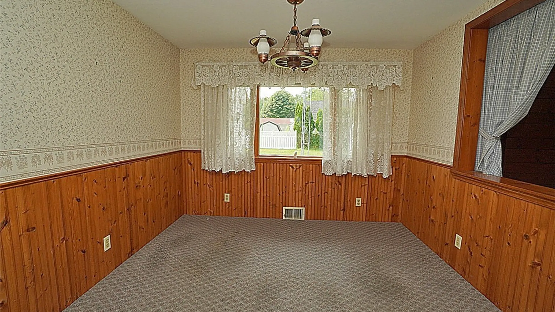 Property at 1554 Westcott Avenue, Alden, NY 14004 5