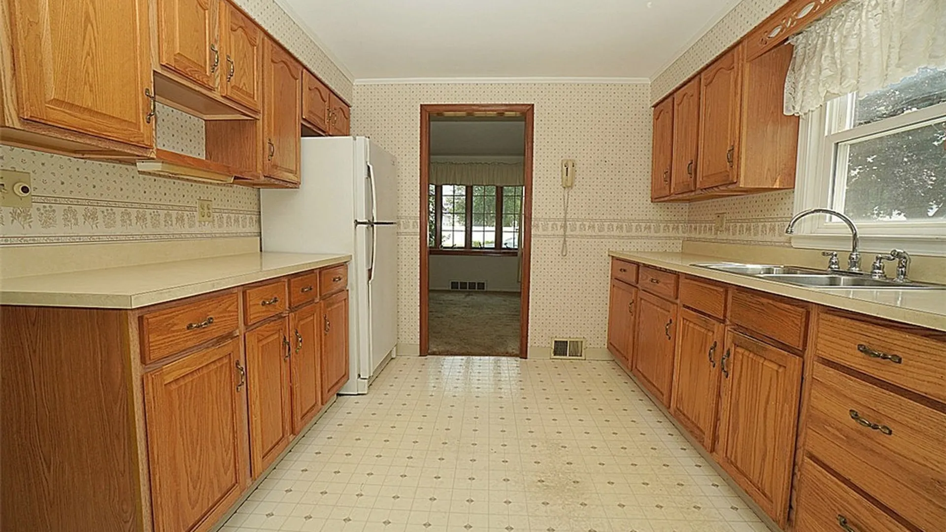 Property at 1554 Westcott Avenue, Alden, NY 14004 6