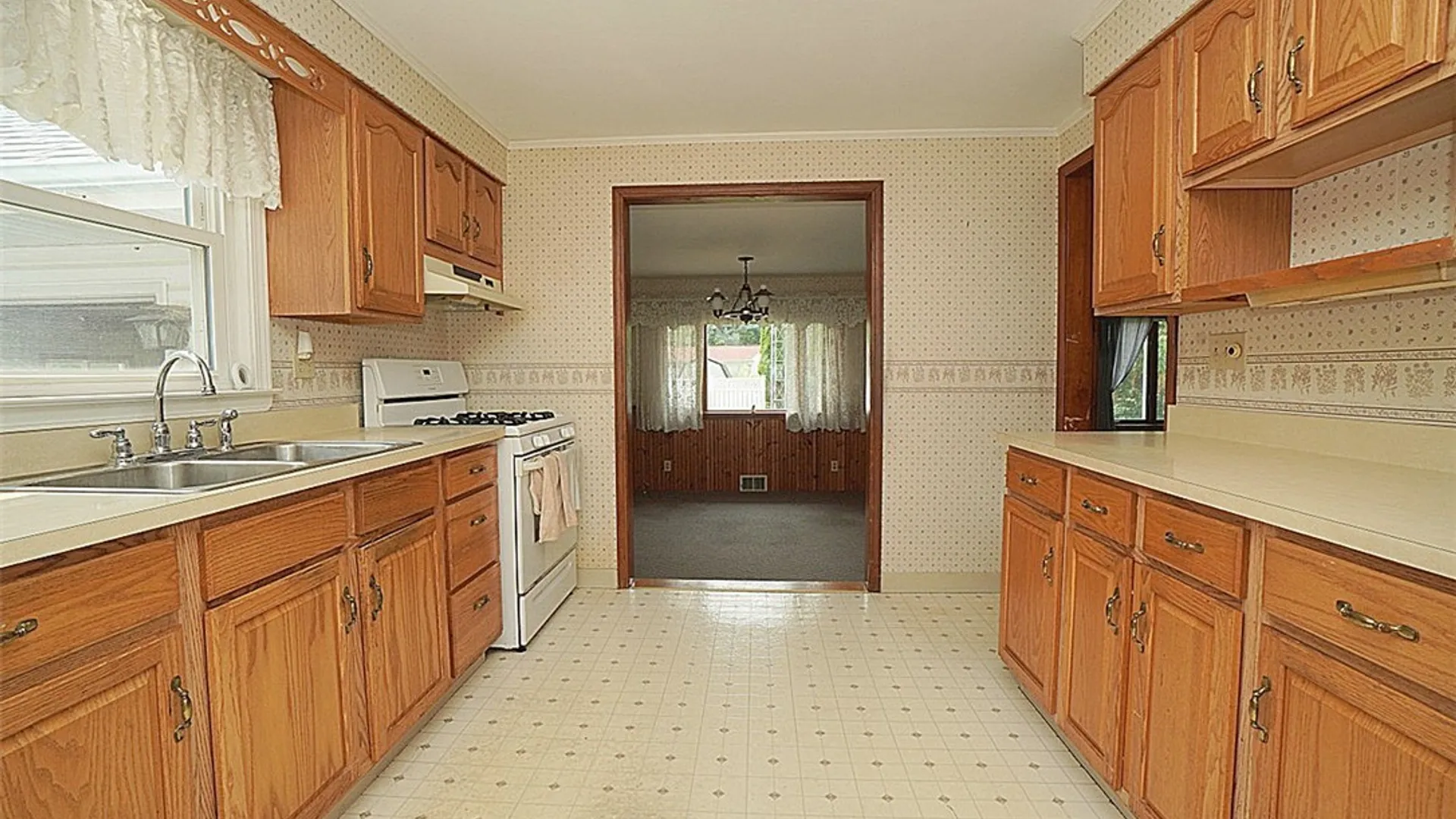 Property at 1554 Westcott Avenue, Alden, NY 14004 8