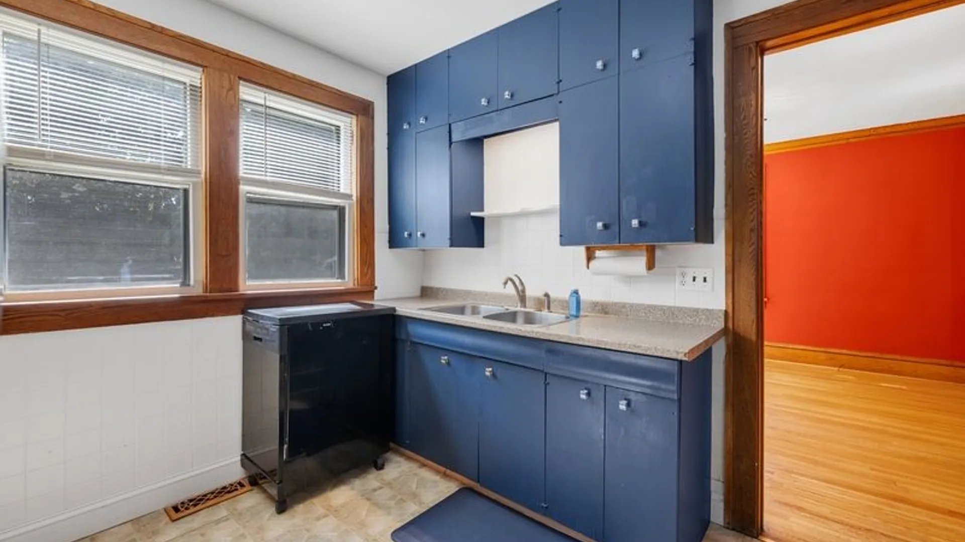 Property at 130 Dunning Avenue, Webster, NY 14580 5