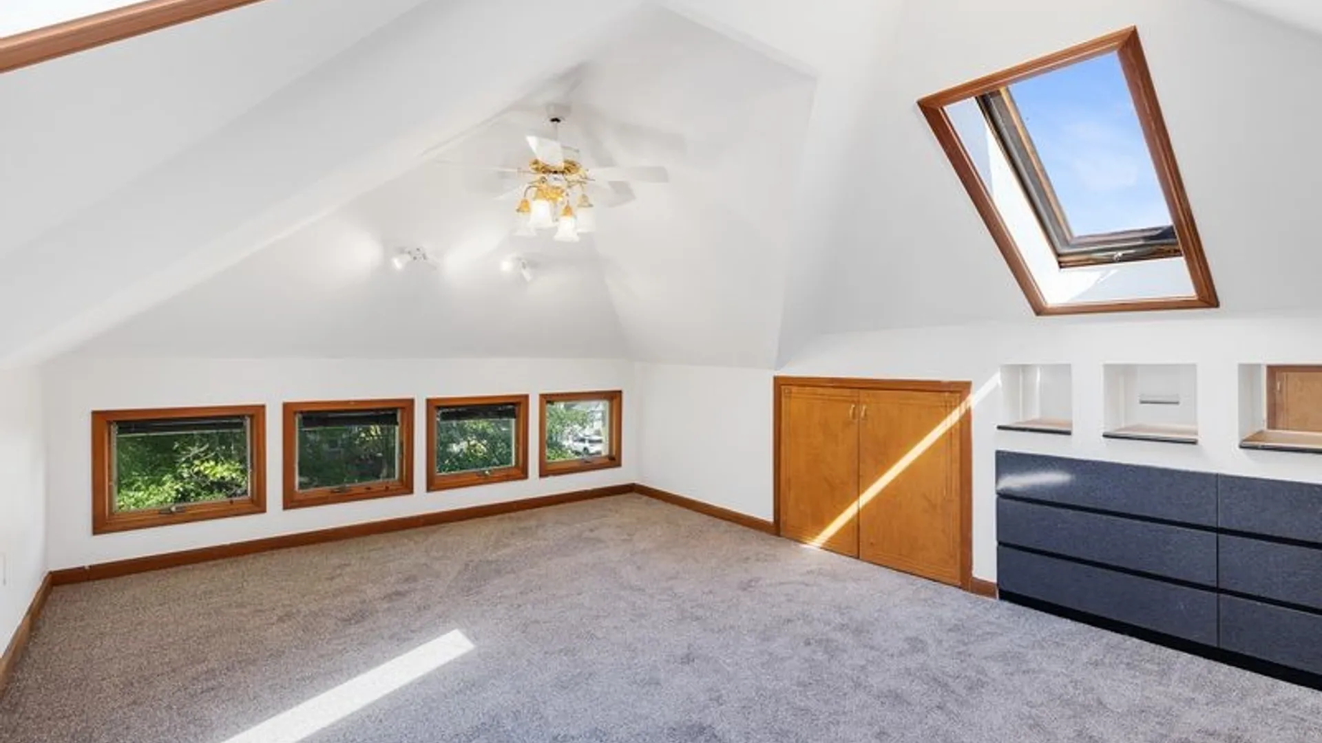Property at 130 Dunning Avenue, Webster, NY 14580 18