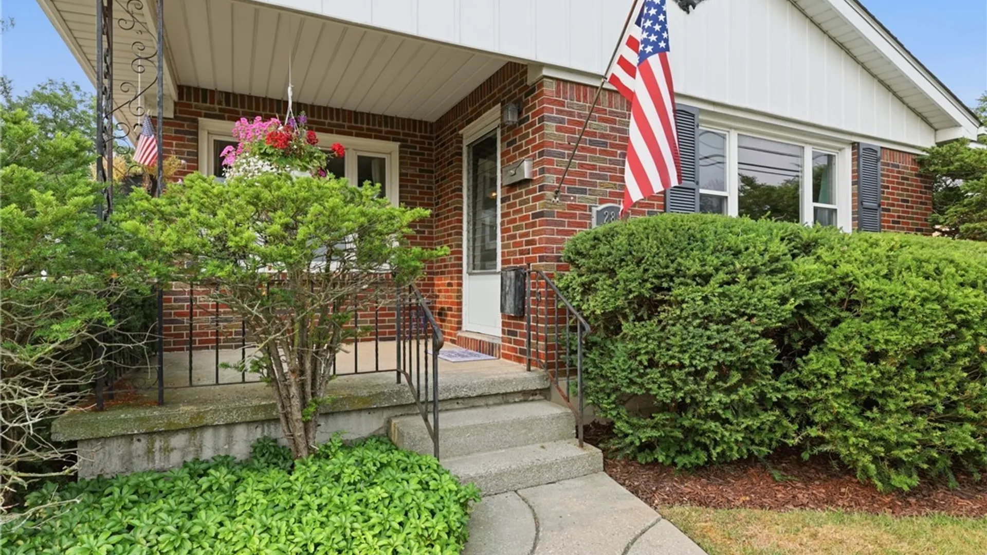 Property at 289 French Road, Cheektowaga, NY 14043 5