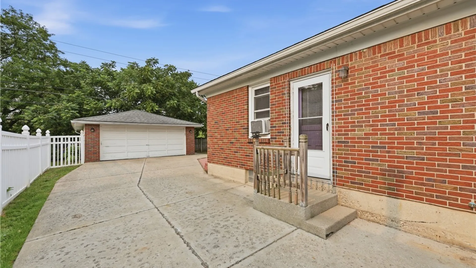 Property at 289 French Road, Cheektowaga, NY 14043 40
