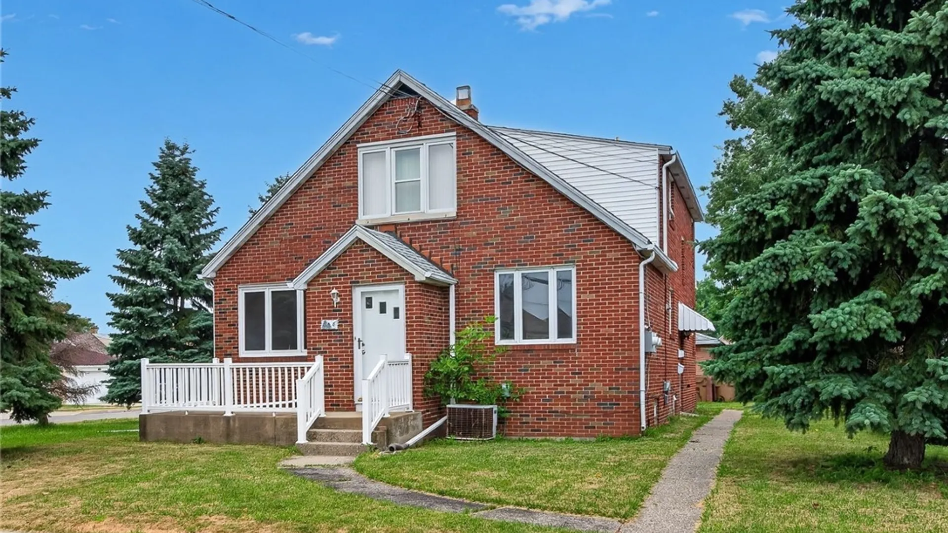 Property at 8 Evergreen Place, Cheektowaga, NY 14225 2