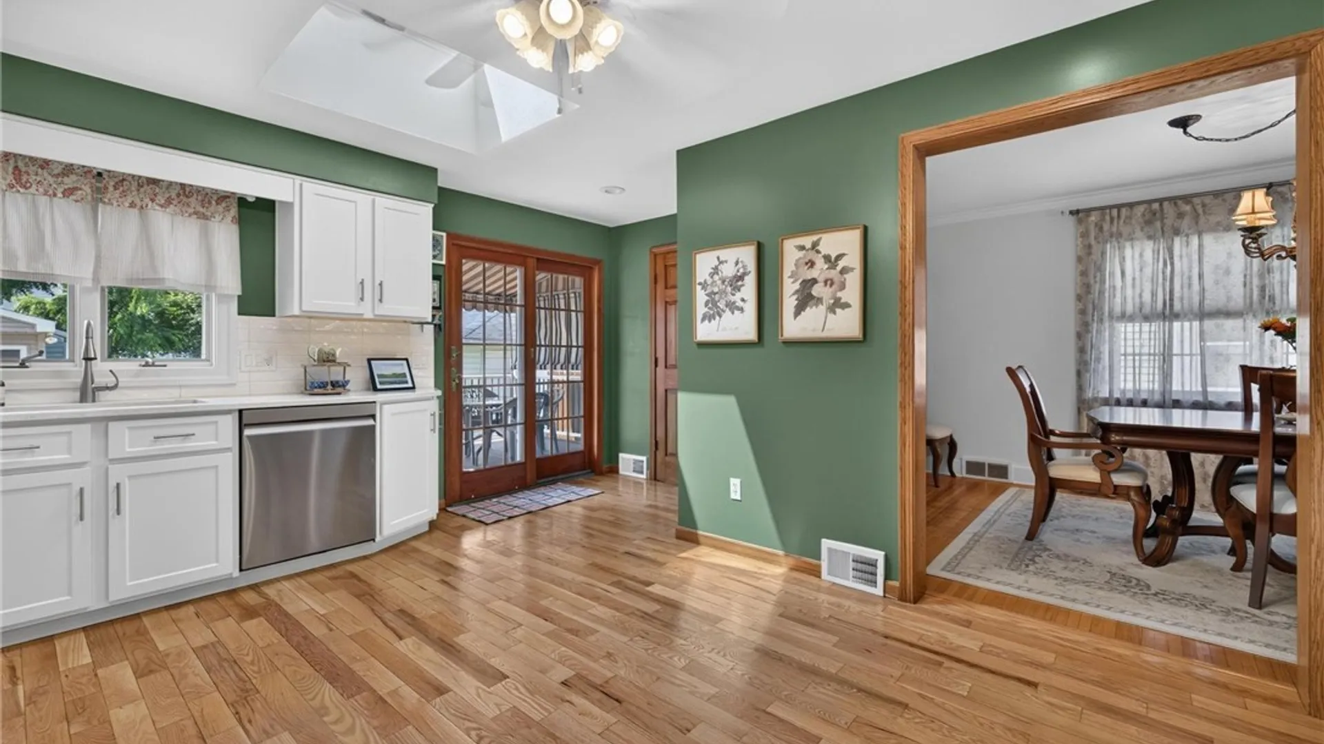 Property at 109 Whitehall Avenue, Buffalo, NY 14220 12