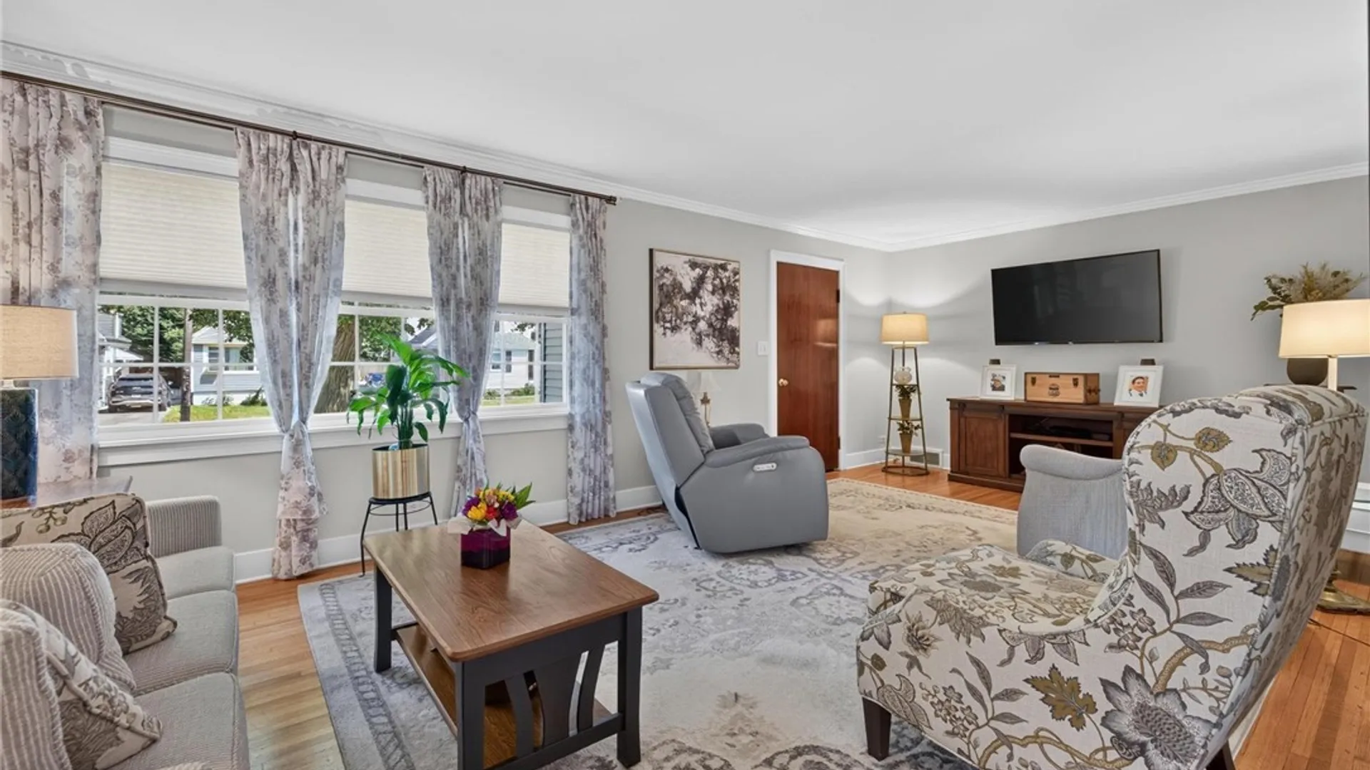 Property at 109 Whitehall Avenue, Buffalo, NY 14220 16