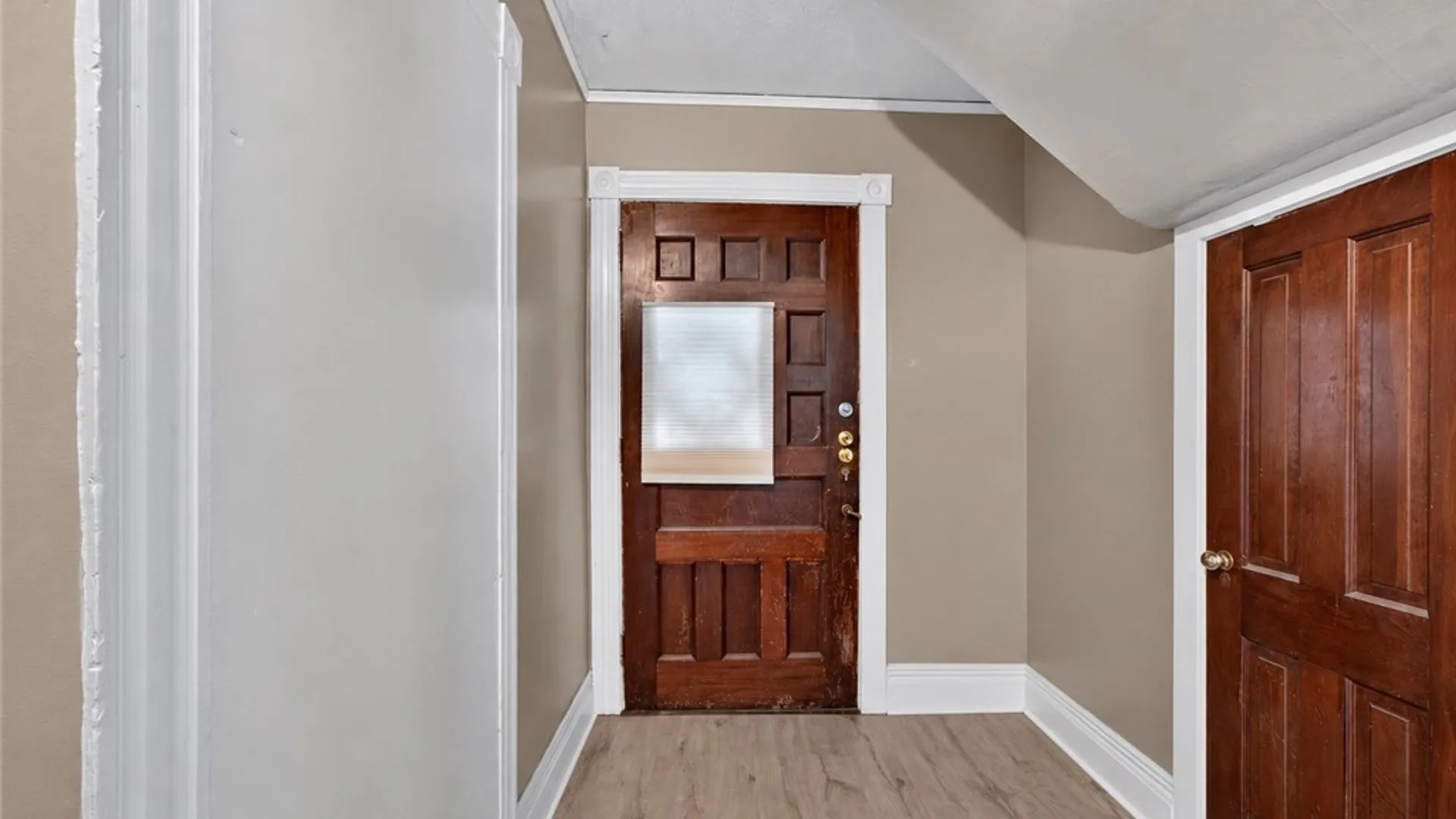 Property at 461 S Goodman Street, Rochester, NY 14607 6
