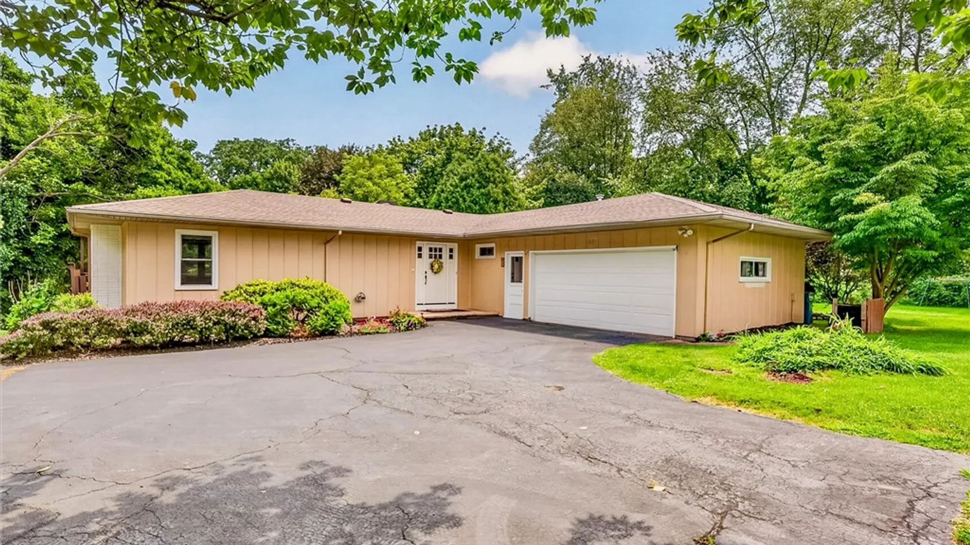 Property at 1021 Fairport Road, Perinton, NY 14450 40