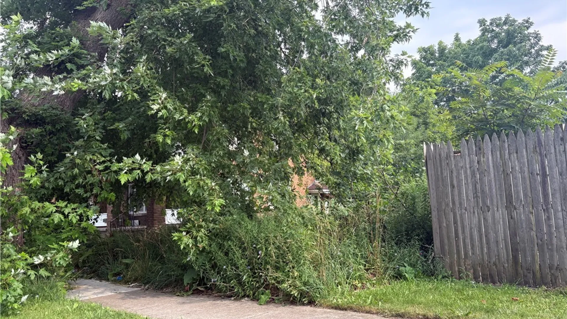 Property at 1119 La Salle Avenue, Niagara Falls, NY 14301 3