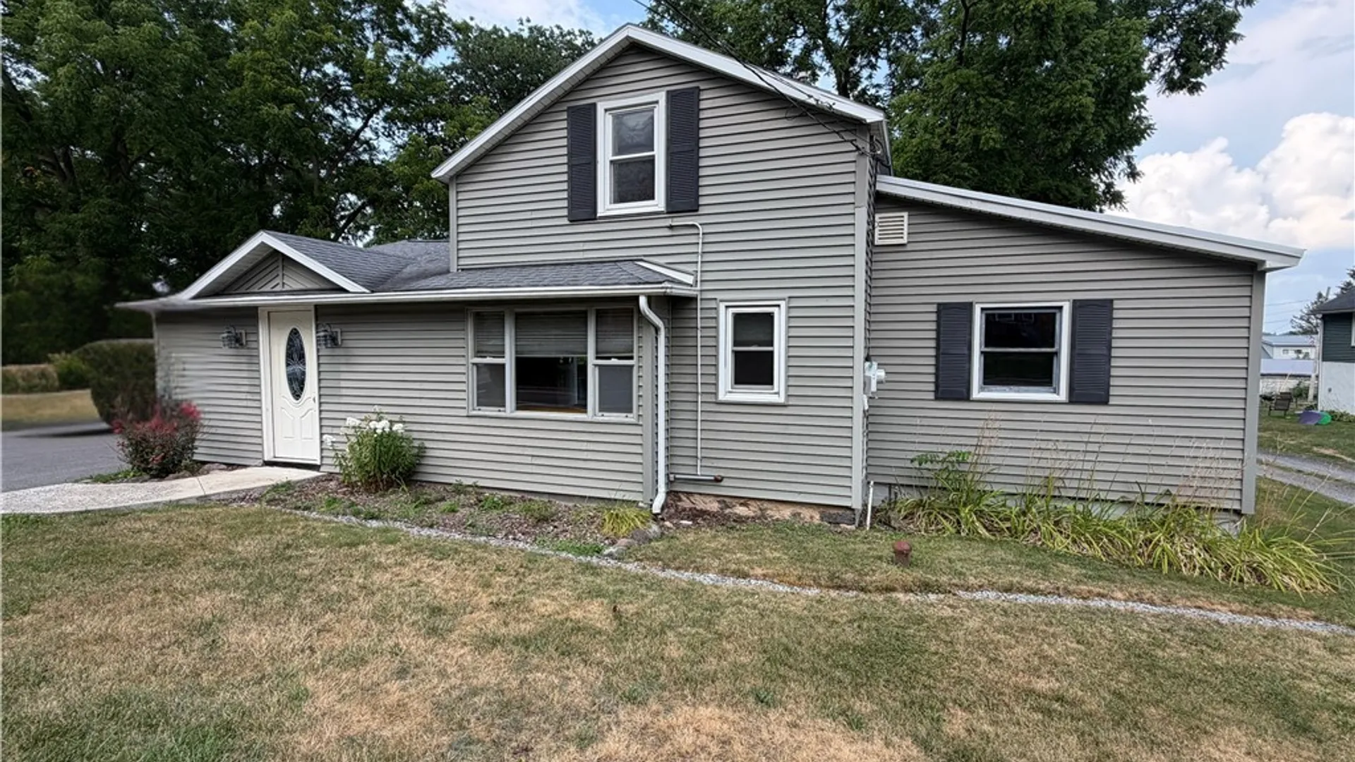 Property at 5519 Kathan Rd, Cicero, NY 13029 2