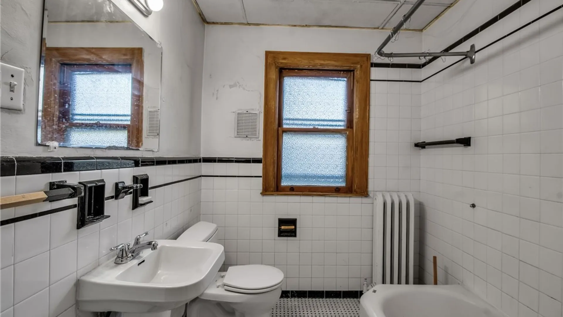 Property at 83 Lancaster Avenue, Buffalo, NY 14222 14