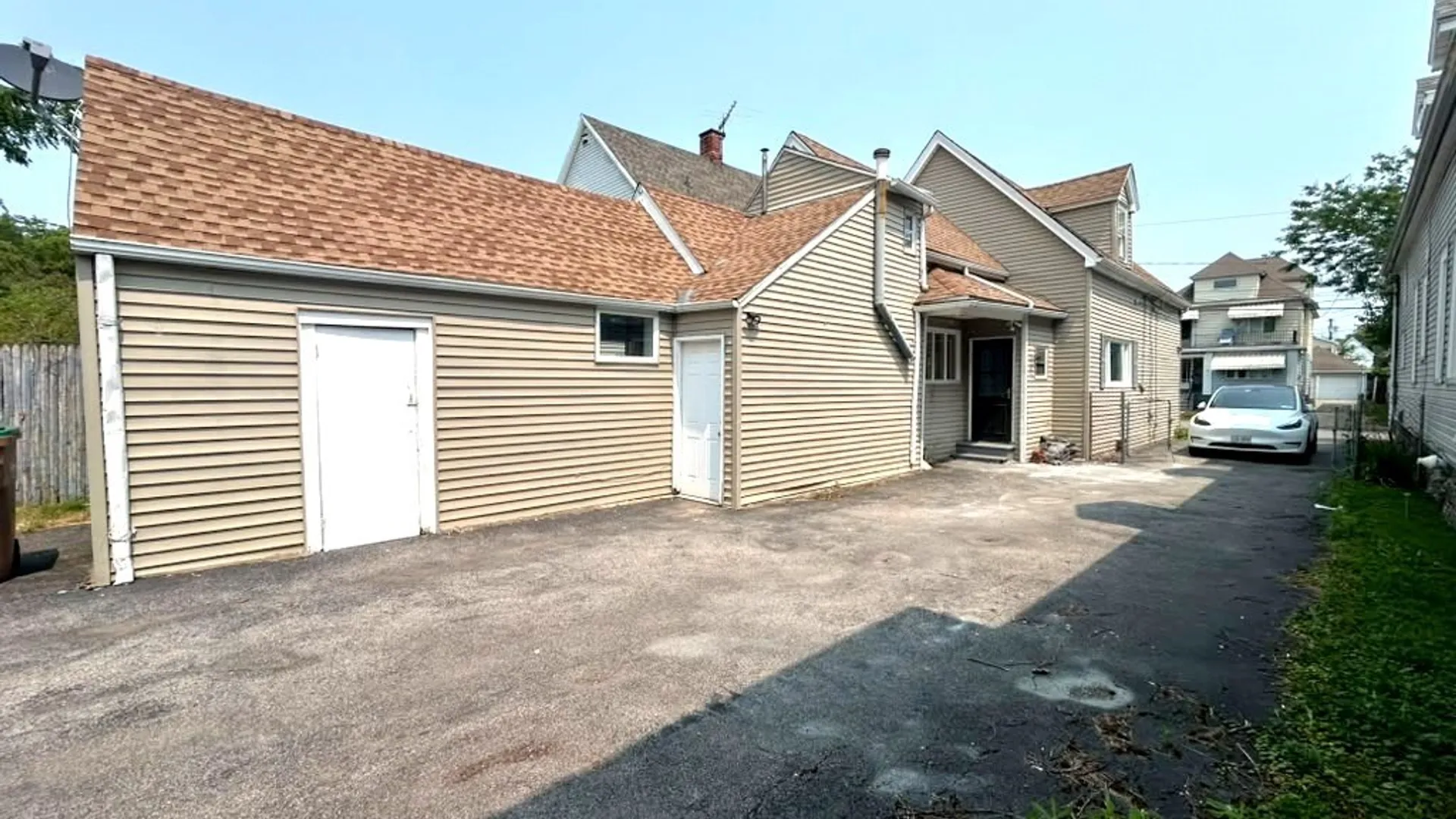 Property at 24 Euclid Avenue, Cheektowaga, NY 14211 6