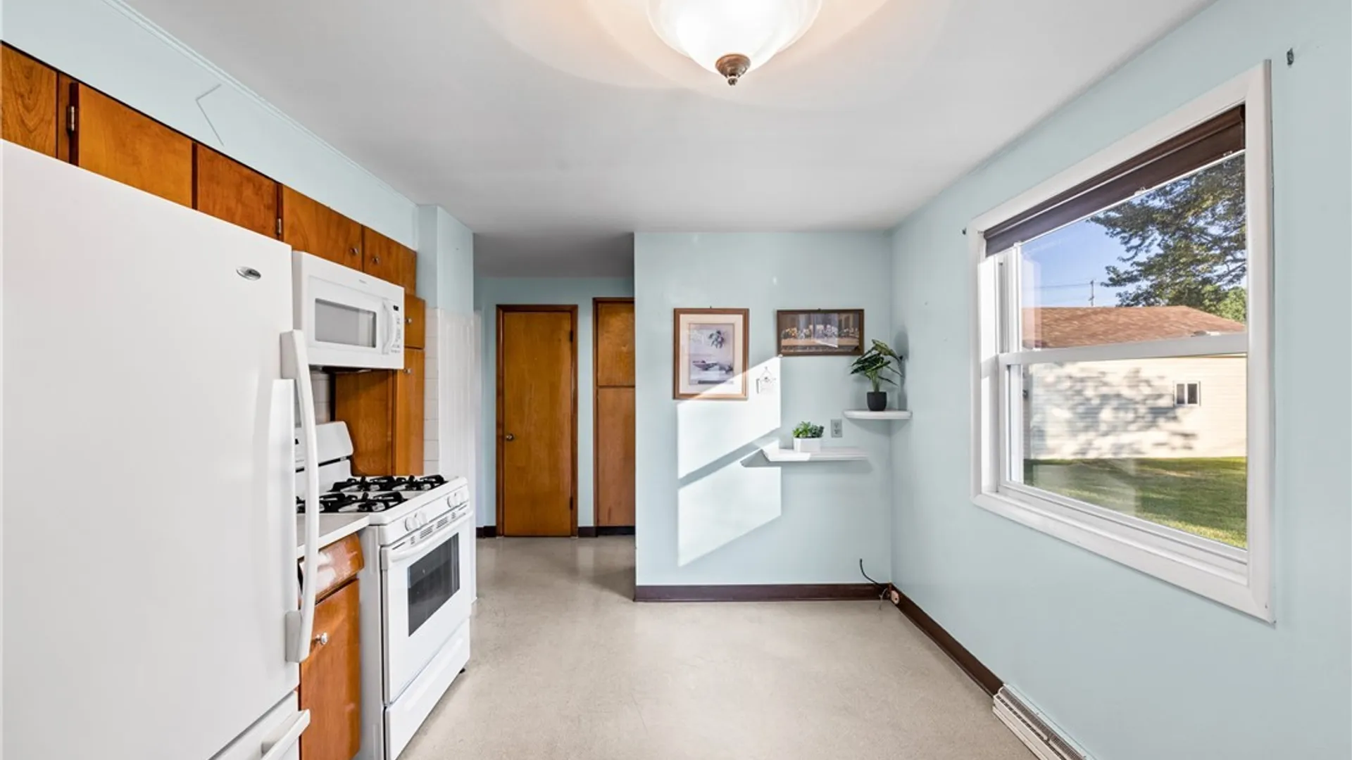 Property at 112 University Avenue, Cheektowaga, NY 14043 14