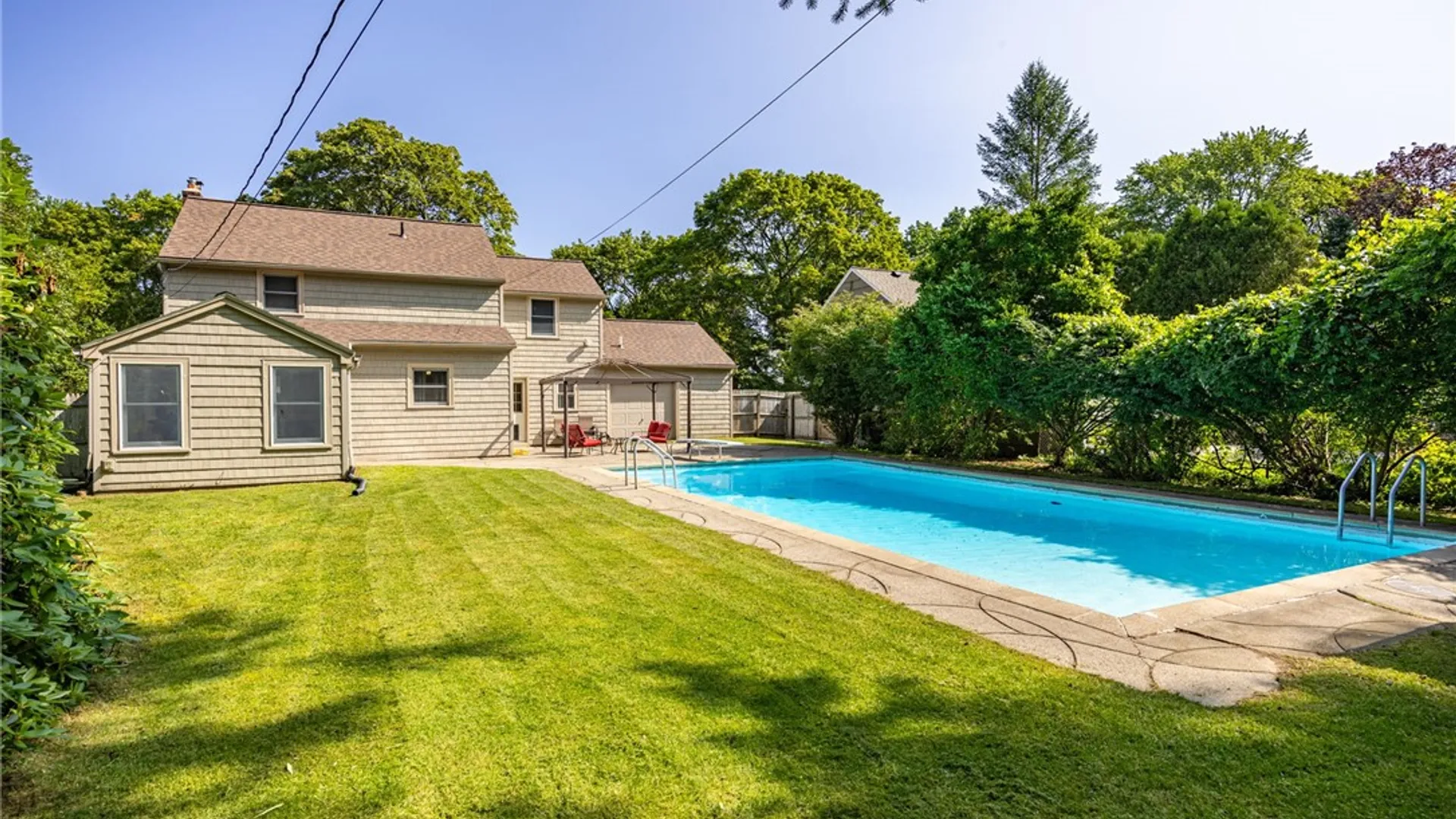 Property at 79 Bellehurst Drive, Irondequoit, NY 14617 42
