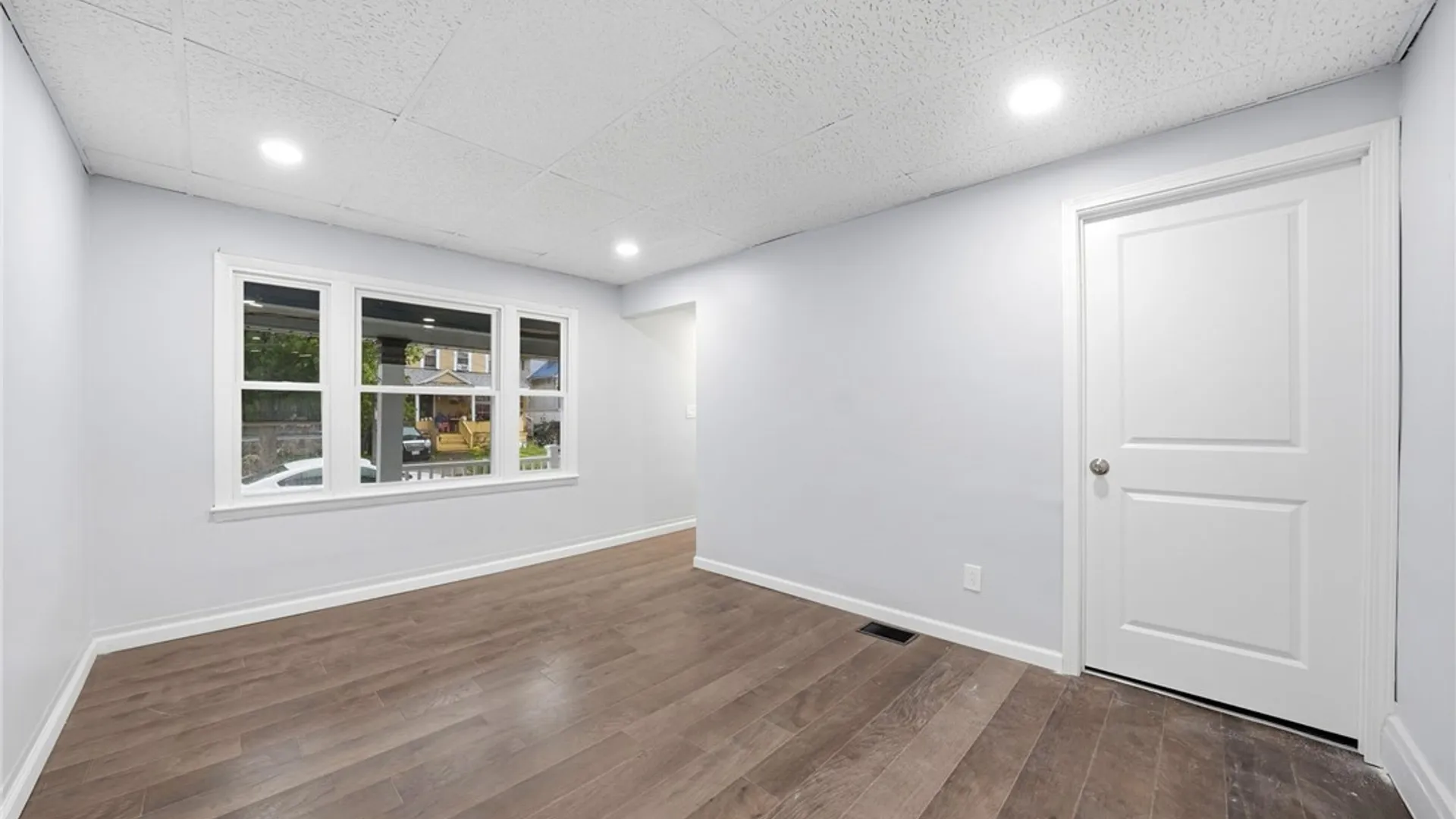 Property at 49 Progressive Avenue, Buffalo, NY 14207 5