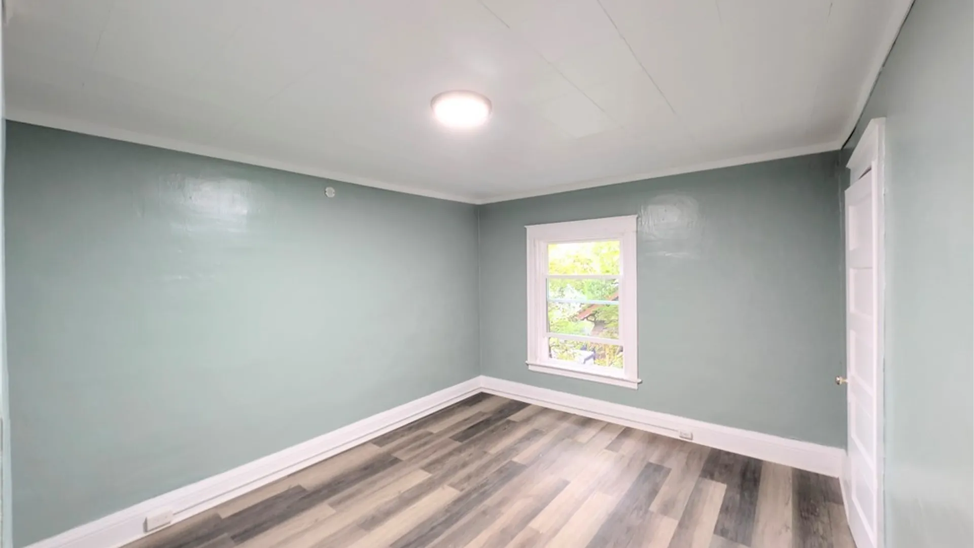 Property at 1807 Niagara Avenue, Niagara Falls, NY 14305 25