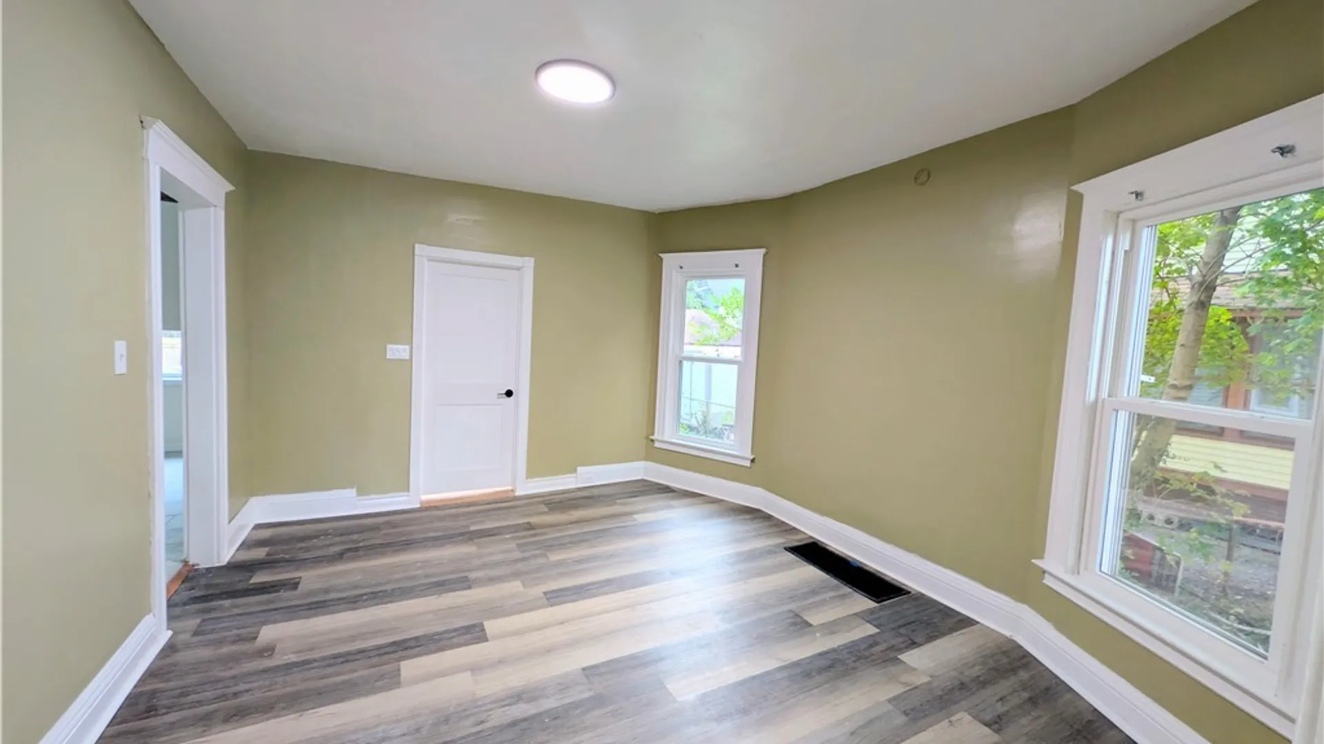 Property at 1807 Niagara Avenue, Niagara Falls, NY 14305 10