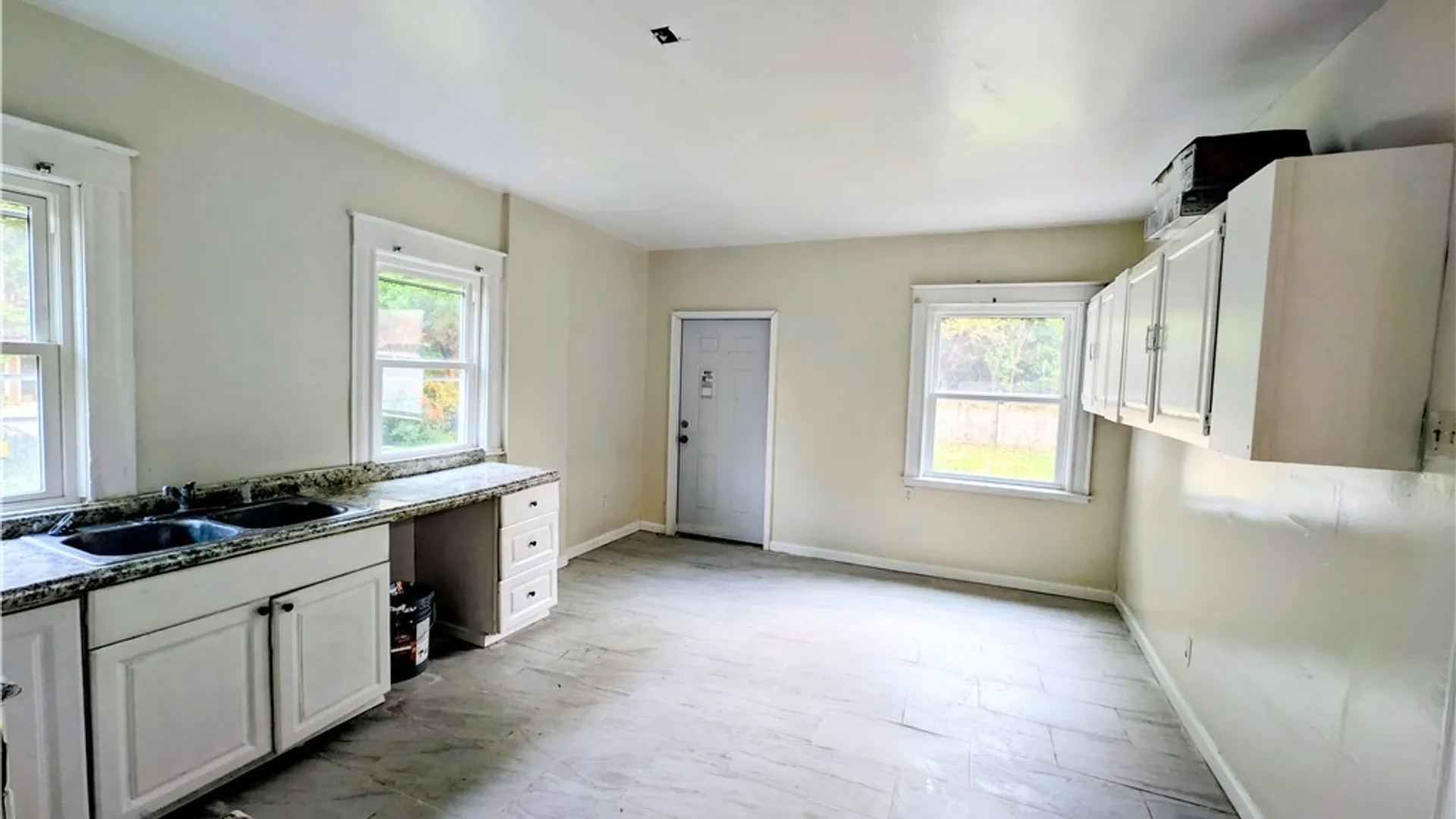 Property at 1807 Niagara Avenue, Niagara Falls, NY 14305 13