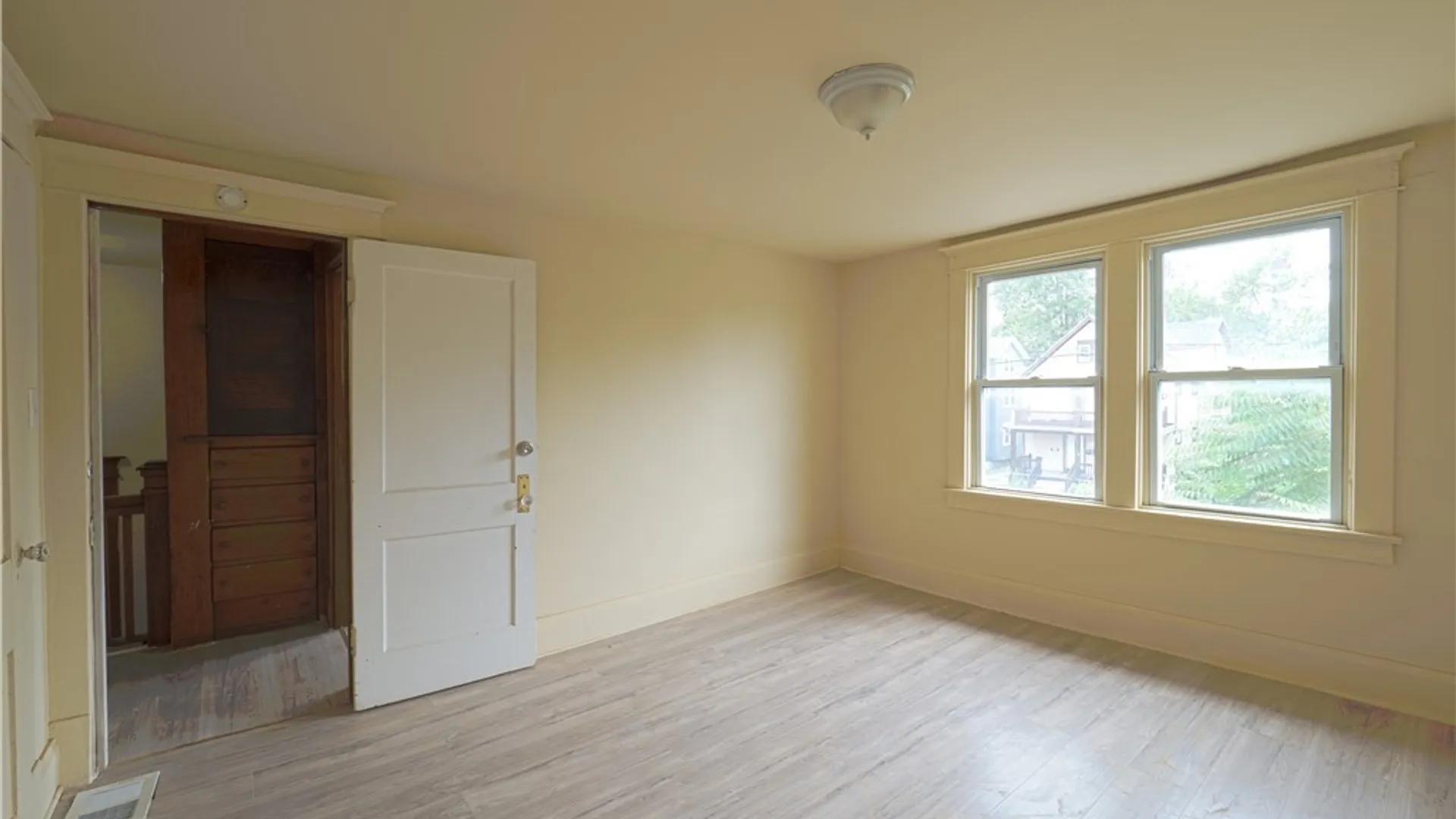 Property at 496 E Amherst Street, Buffalo, NY 14215 10
