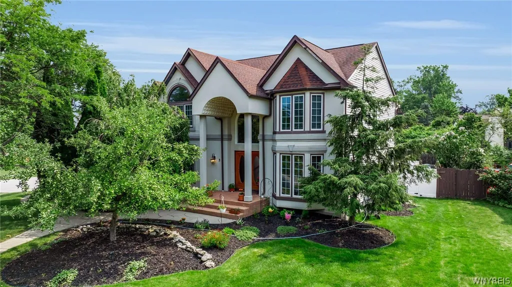 Property at 3 Silver Maple Court, Amherst, NY 14068