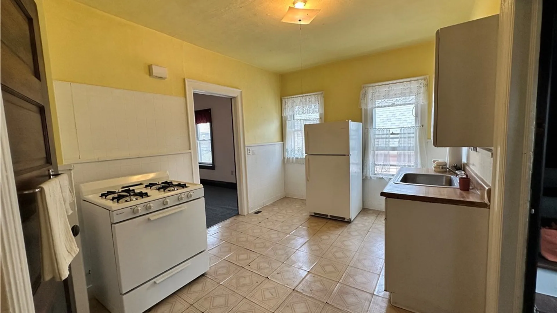Property at 35 Columbus Avenue, Buffalo, NY 14220 18