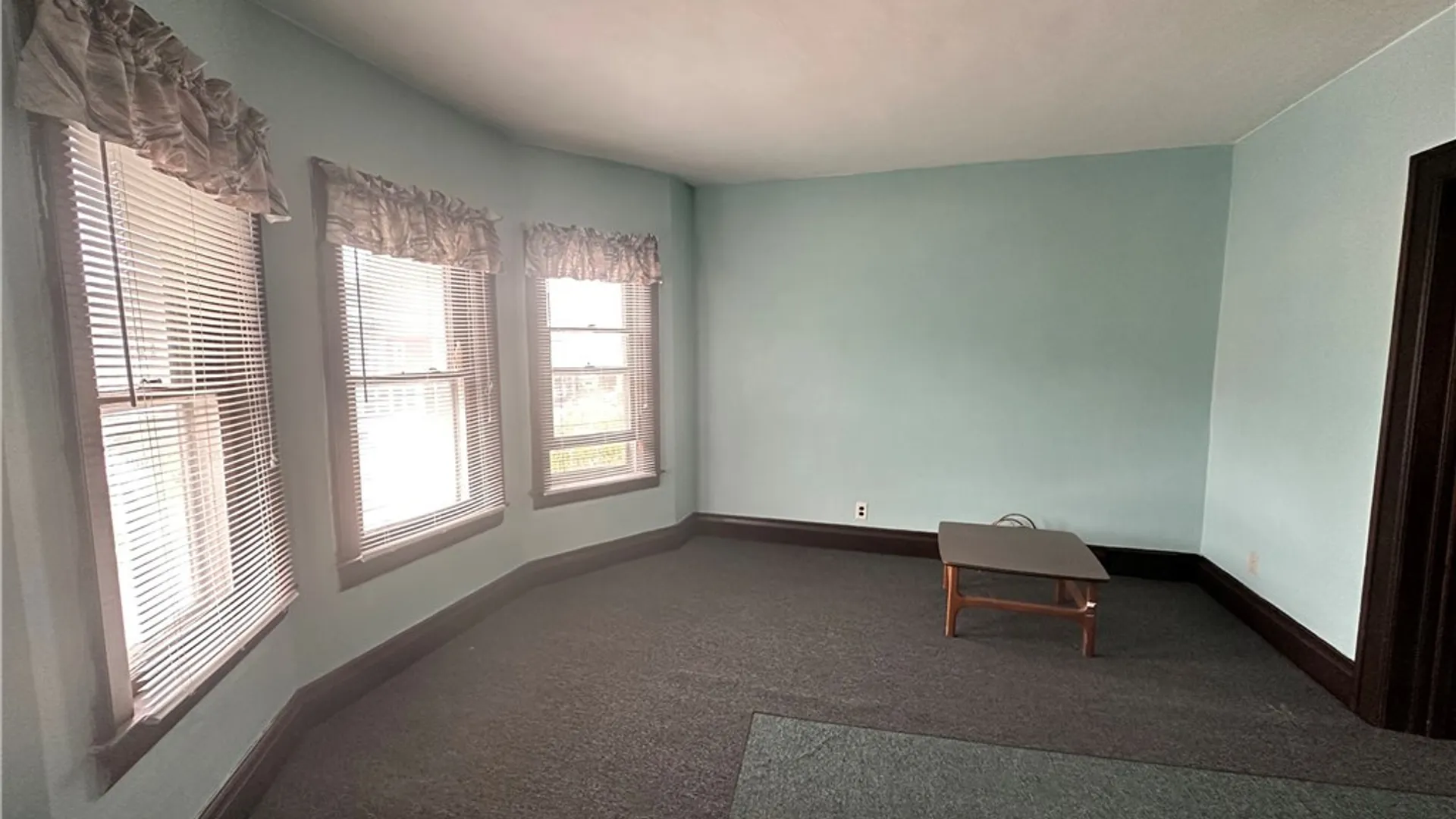 Property at 35 Columbus Avenue, Buffalo, NY 14220 7
