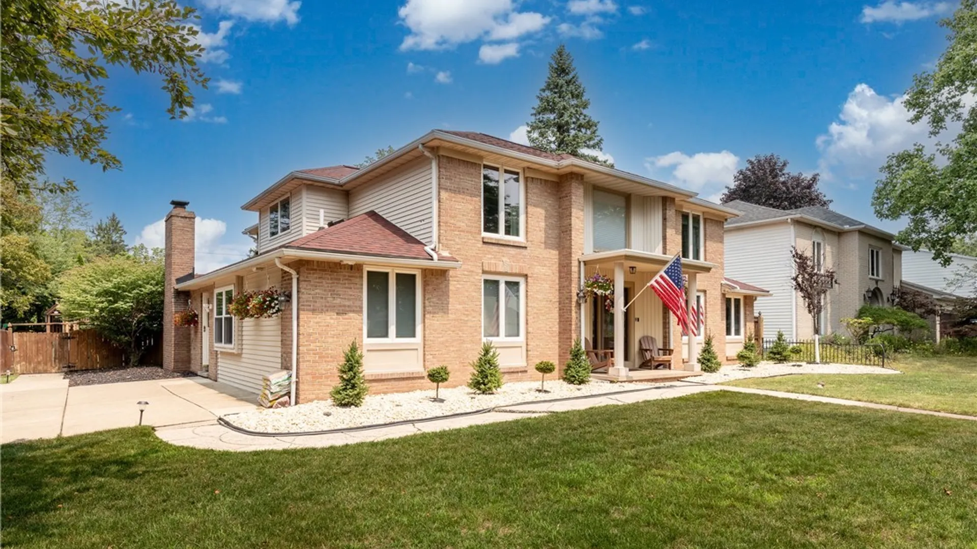 Property at 154 Chasewood Lane, Amherst, NY 14051 2